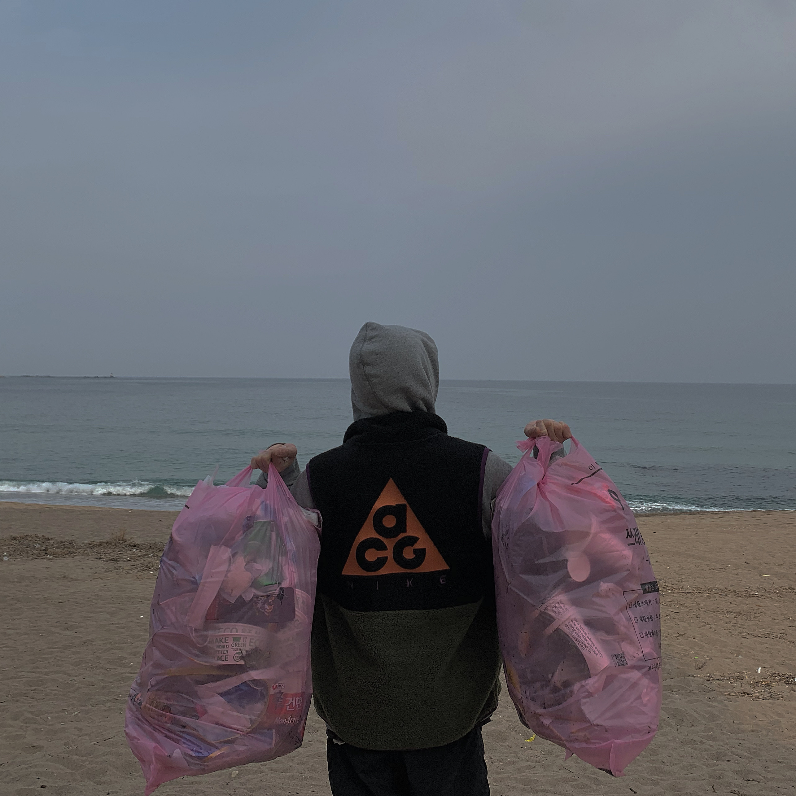 Nike ACG Vest Black Sequoia Night Purple - US/EU 착용 스타일