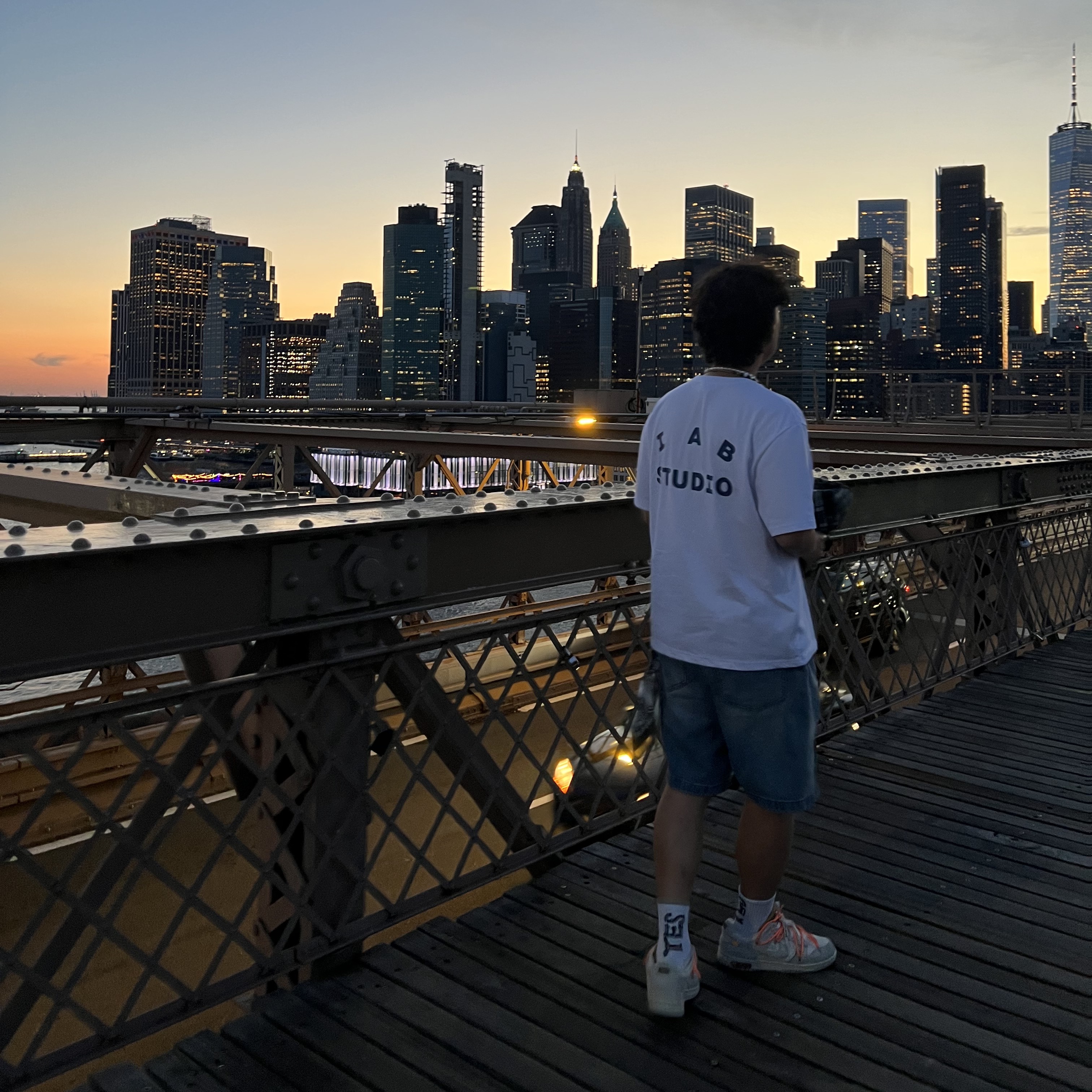 Nike x Off-White Dunk Low The 50 - Lot 19, IAB Studio T-Shirt White Navy - 22FW 착용 스타일