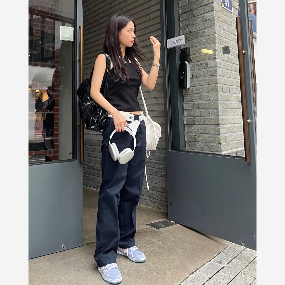 Nike x Union Dunk Low Passport Pack Argon, Apple AirPods Max Lightning Silver (Korean Ver.) 착용 스타일 - 3