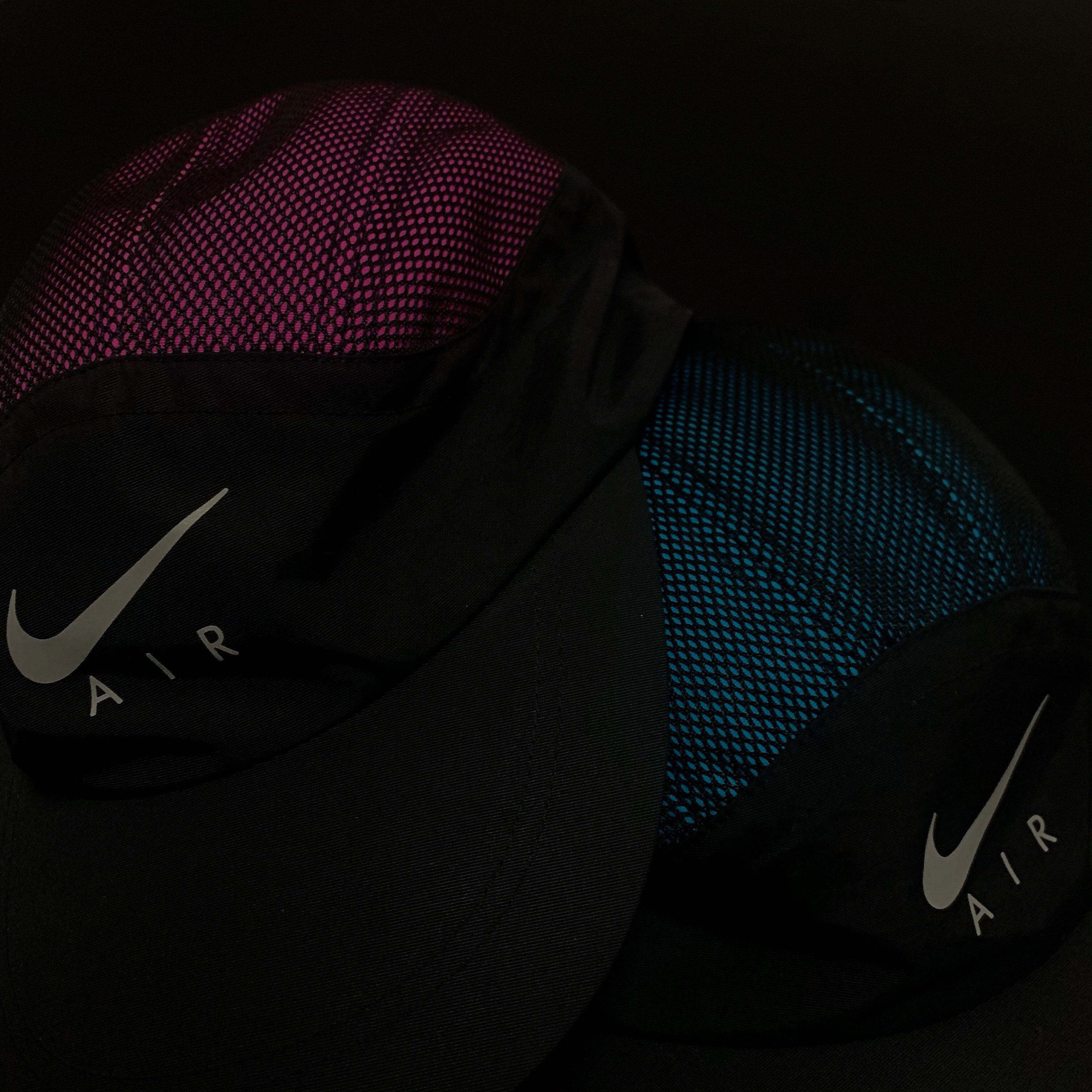 Supreme x Nike Trail Running Hat Pink - 17FW, Supreme x Nike Trail Running Hat Blue - 17FW 착용 스타일