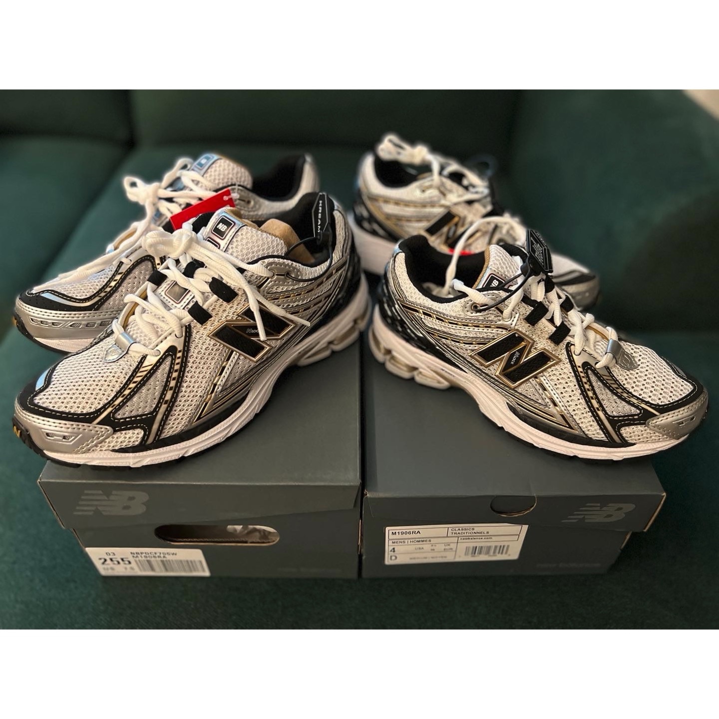 New Balance 1906R White Gold 착용 스타일