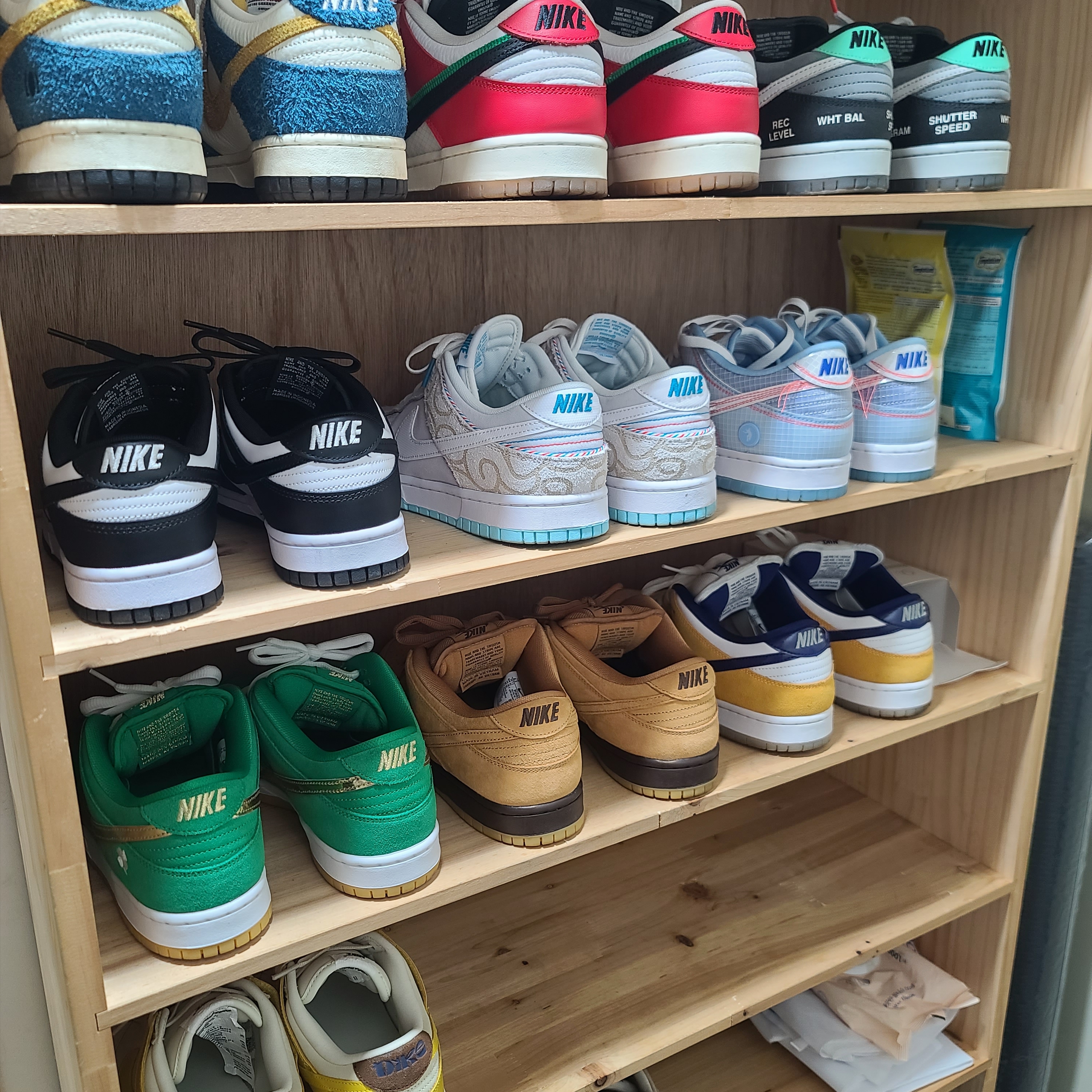 Nike x Kasina Dunk Low 80's Bus, Nike x Frame Skate SB Dunk Low Pro Habibi 착용 스타일
