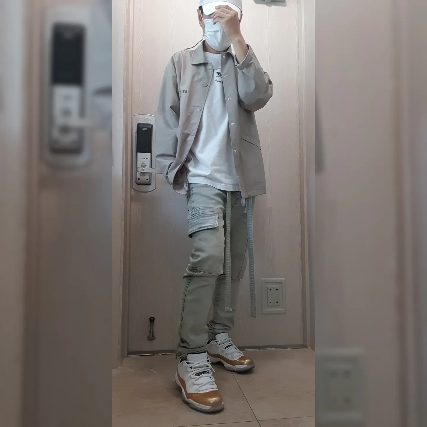 Jordan 11 Retro Low Closing Ceremony, Essentials Coach Jacket Moss - 21SS 착용 스타일