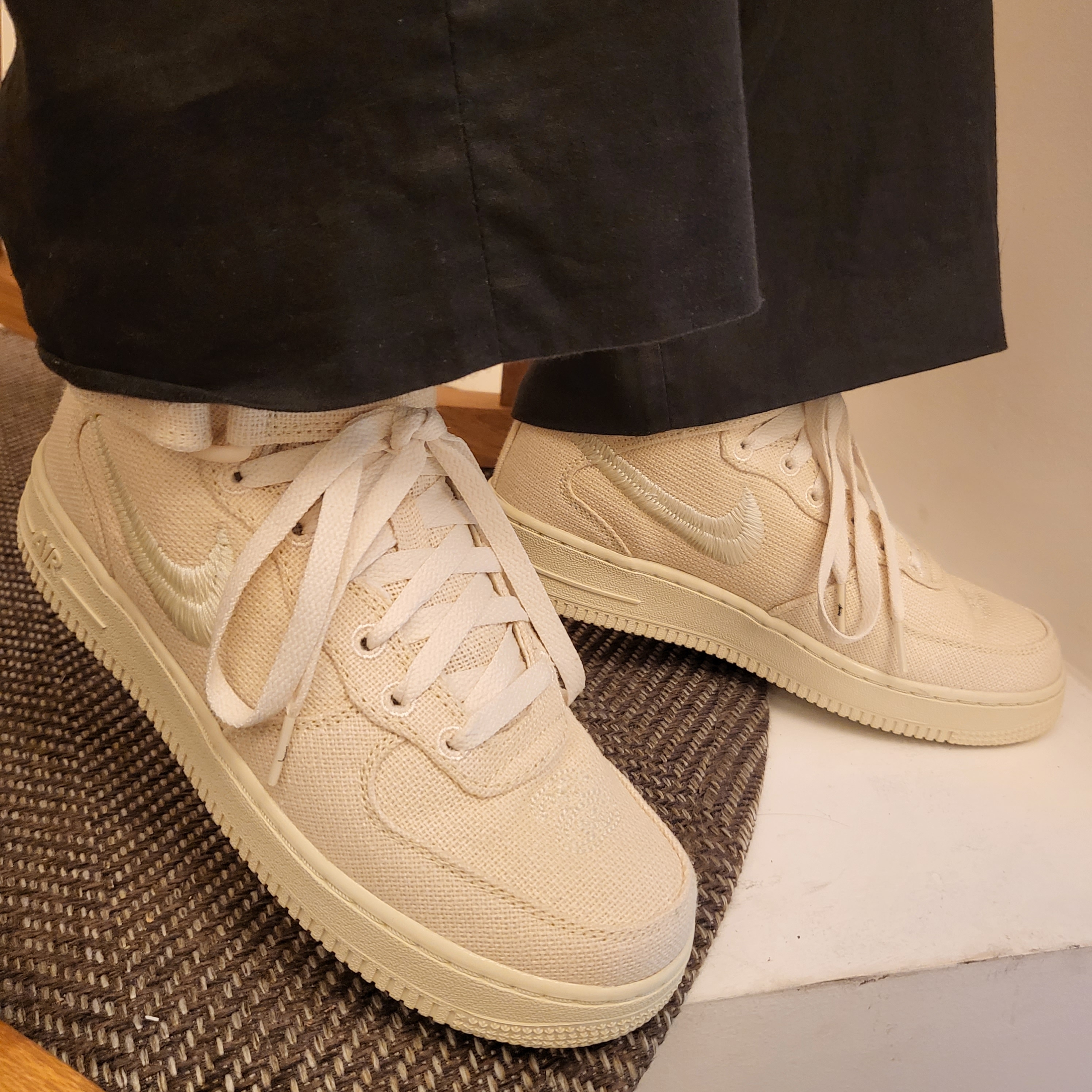 Nike x Stussy Air Force 1 '07 Mid SP Fossil 착용 스타일