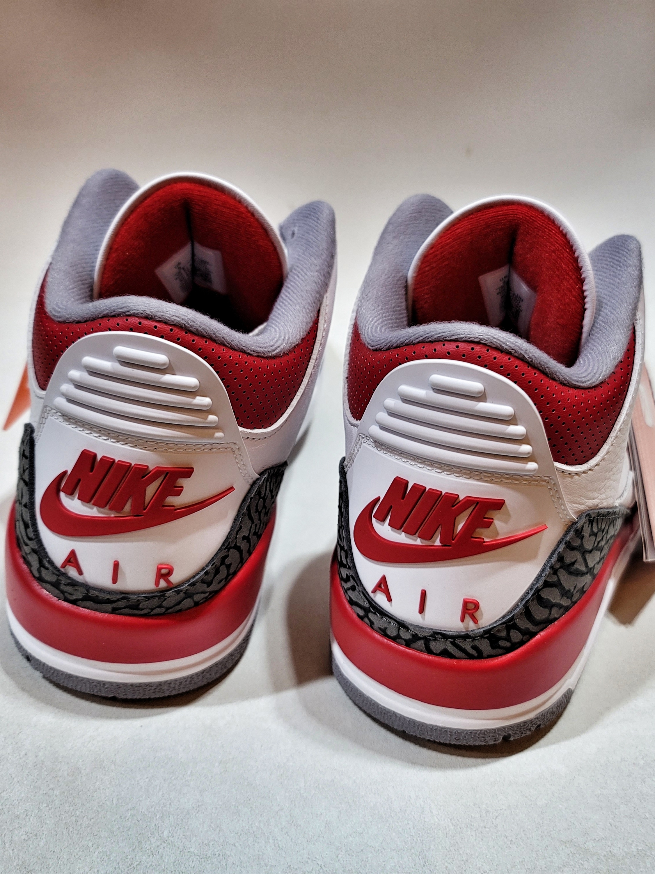 Jordan 3 Retro Fire Red 2022 착용 스타일 - 2