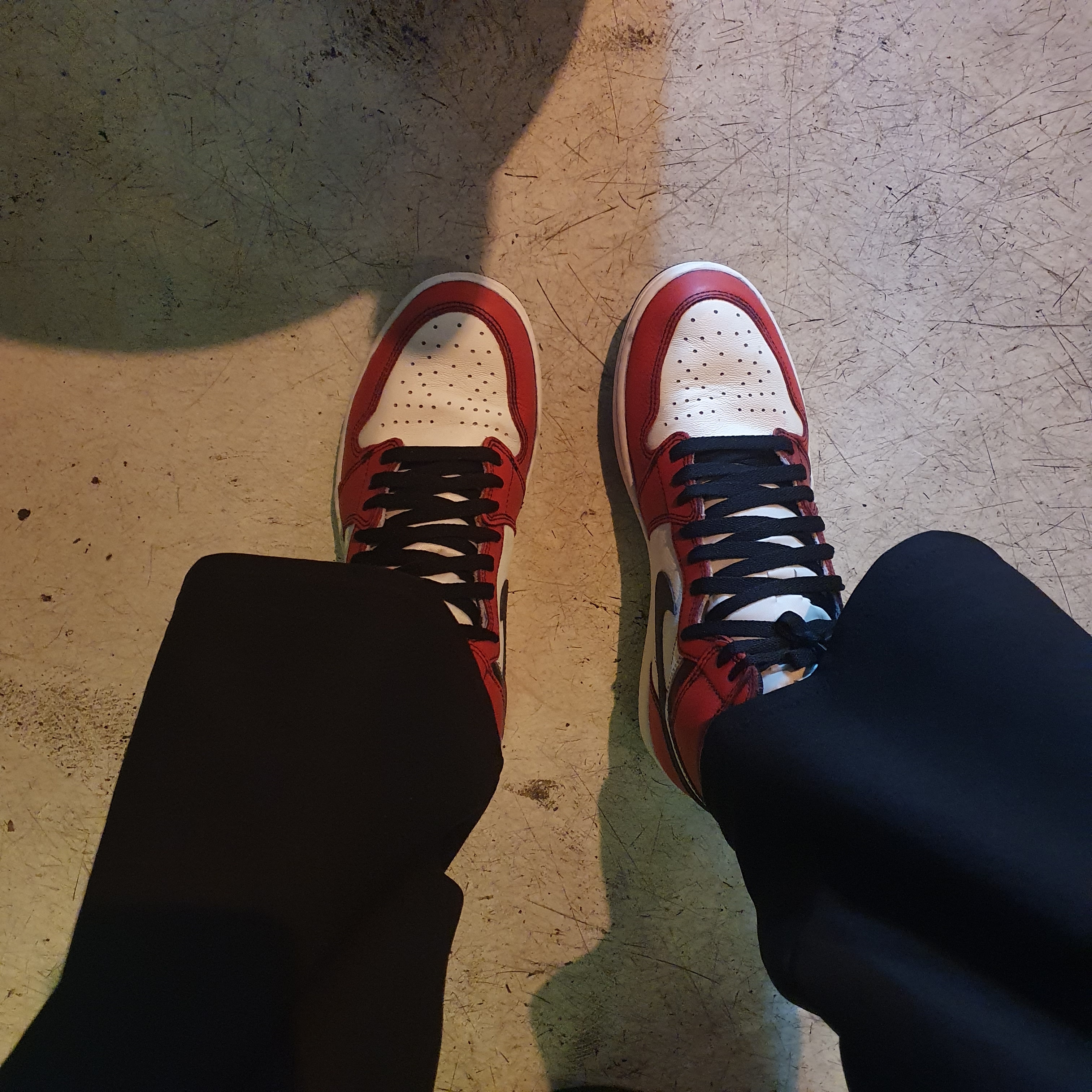 Jordan 1 Retro High OG Defiant SB LA to Chicago 착용 스타일