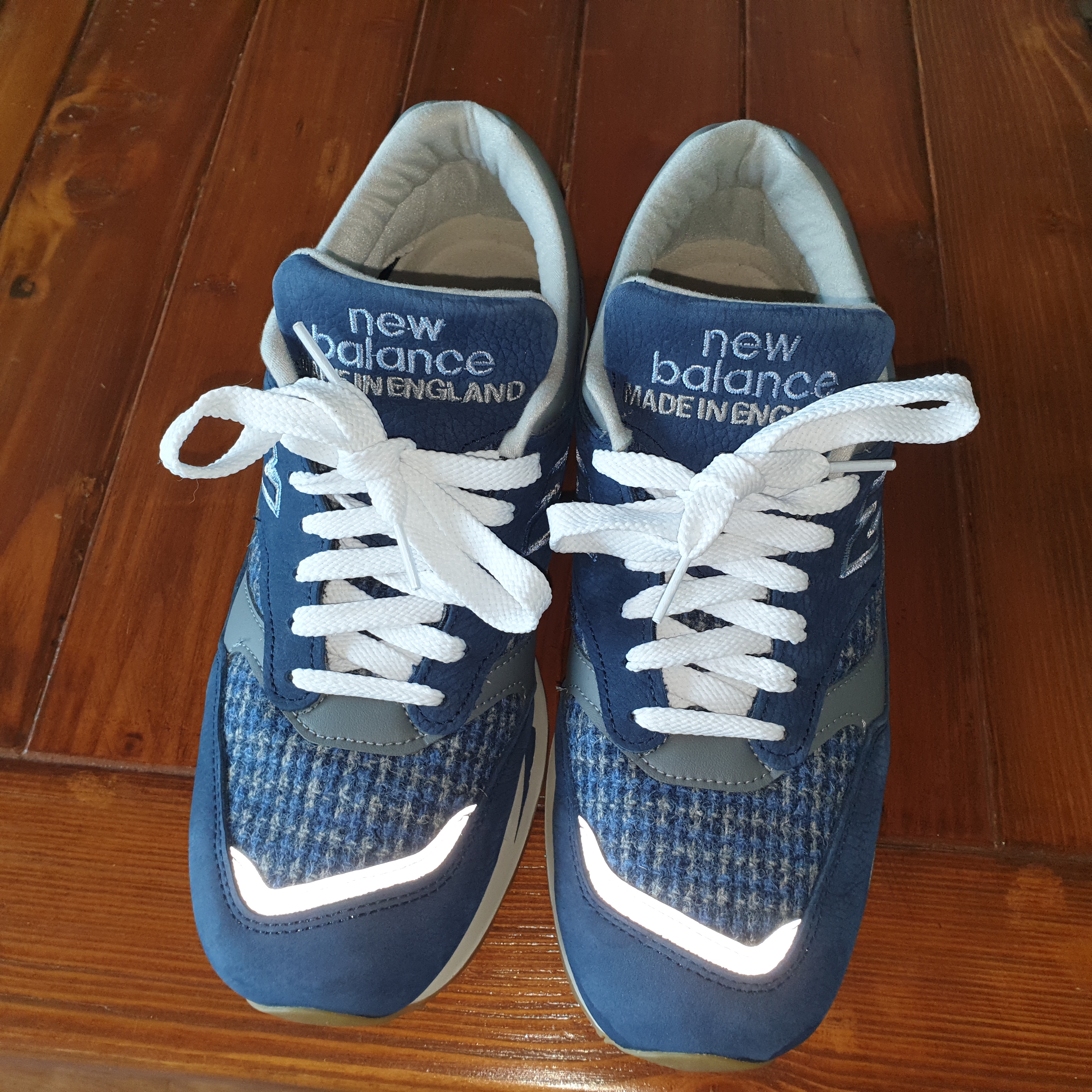 New Balance 1500 Made in UK Navy Grey Harris Tweed 착용 스타일 - 3