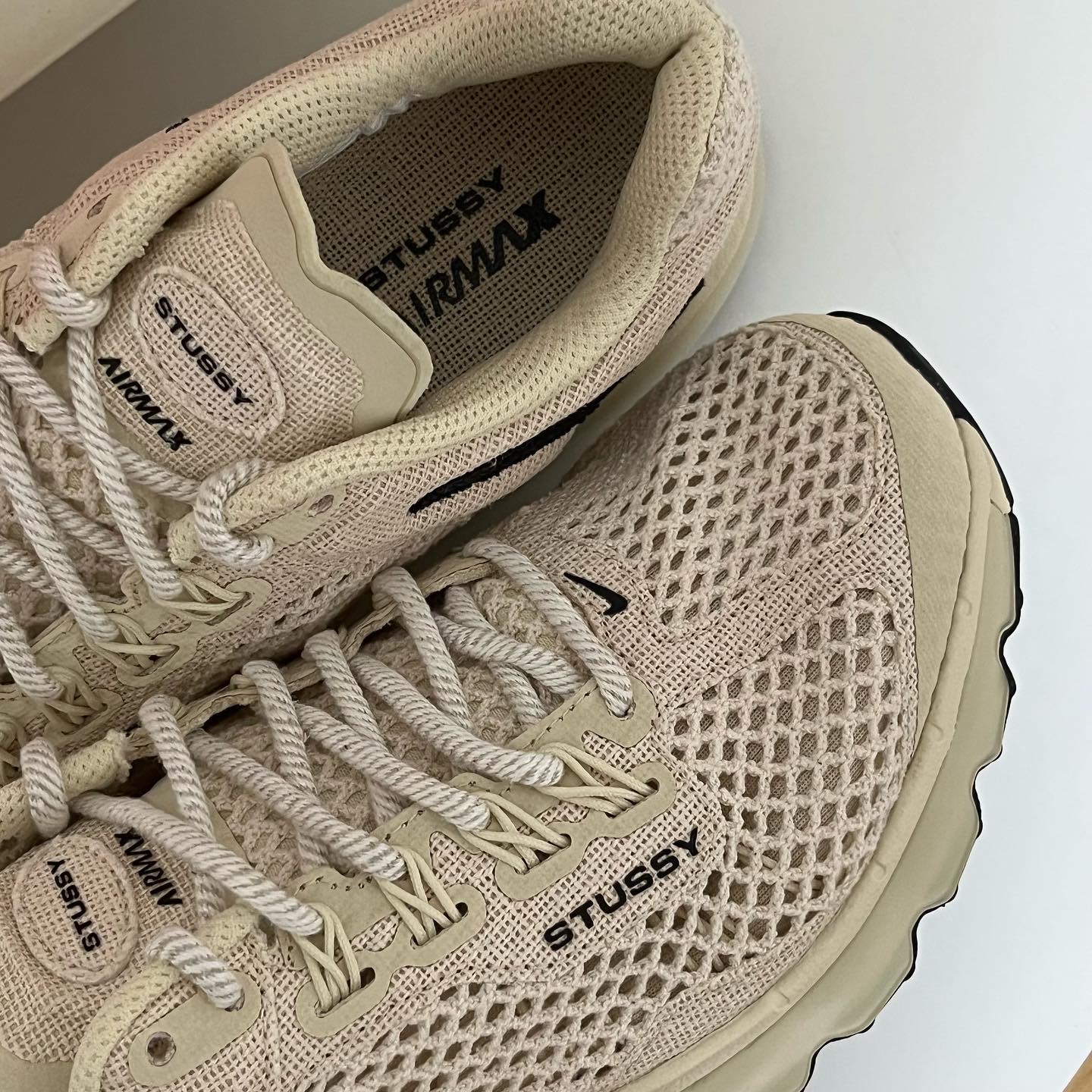 Nike x Stussy Air Max 2013 Fossil 착용 스타일 - 2