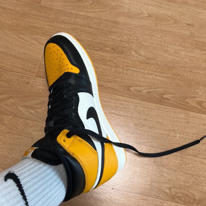 Jordan 1 Retro High OG Taxi 착용 스타일