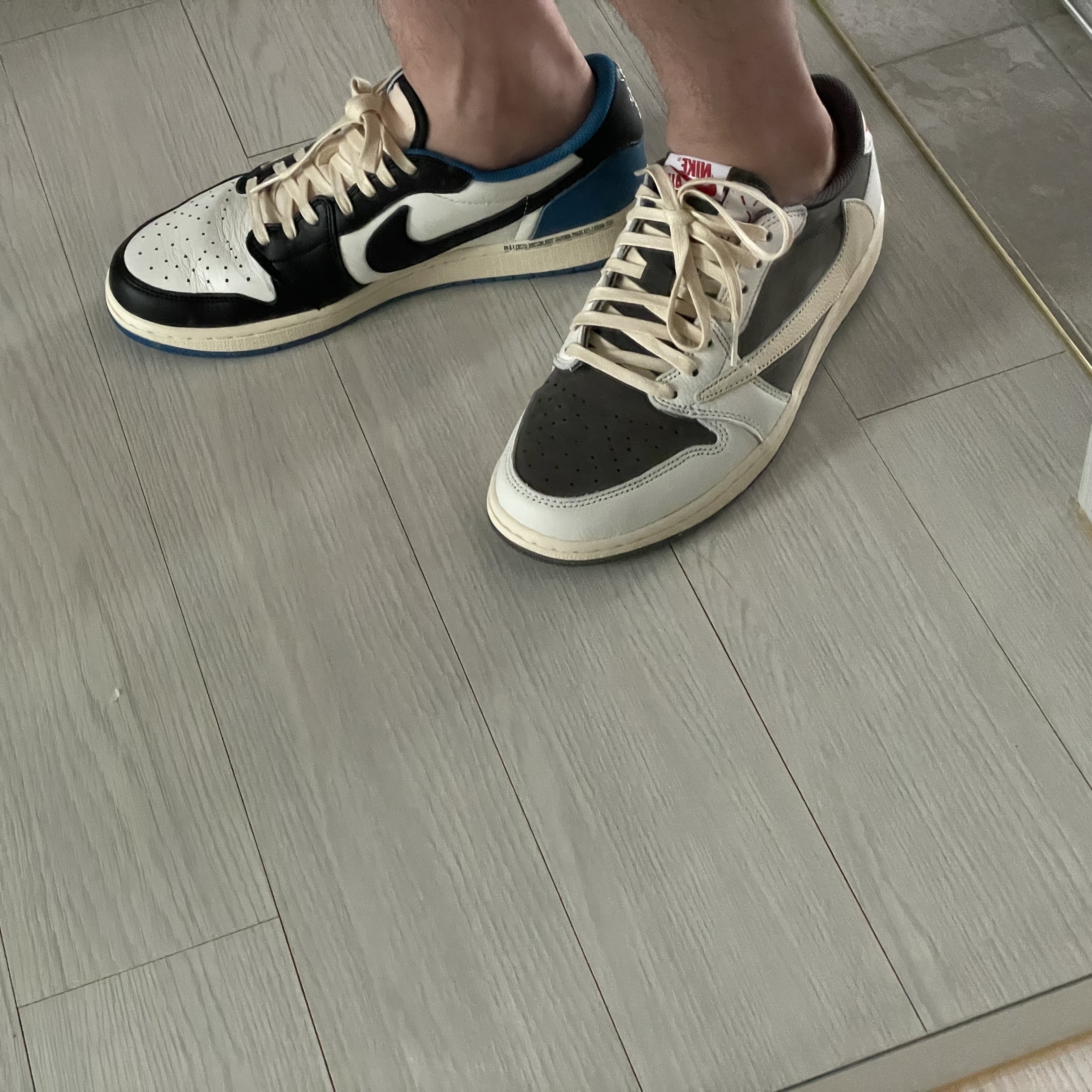 Jordan 1 x Travis Scott x Fragment Retro Low OG SP Military Blue, Jordan 1 x Travis Scott Retro Low OG SP Sail and Ridgerock 착용 스타일