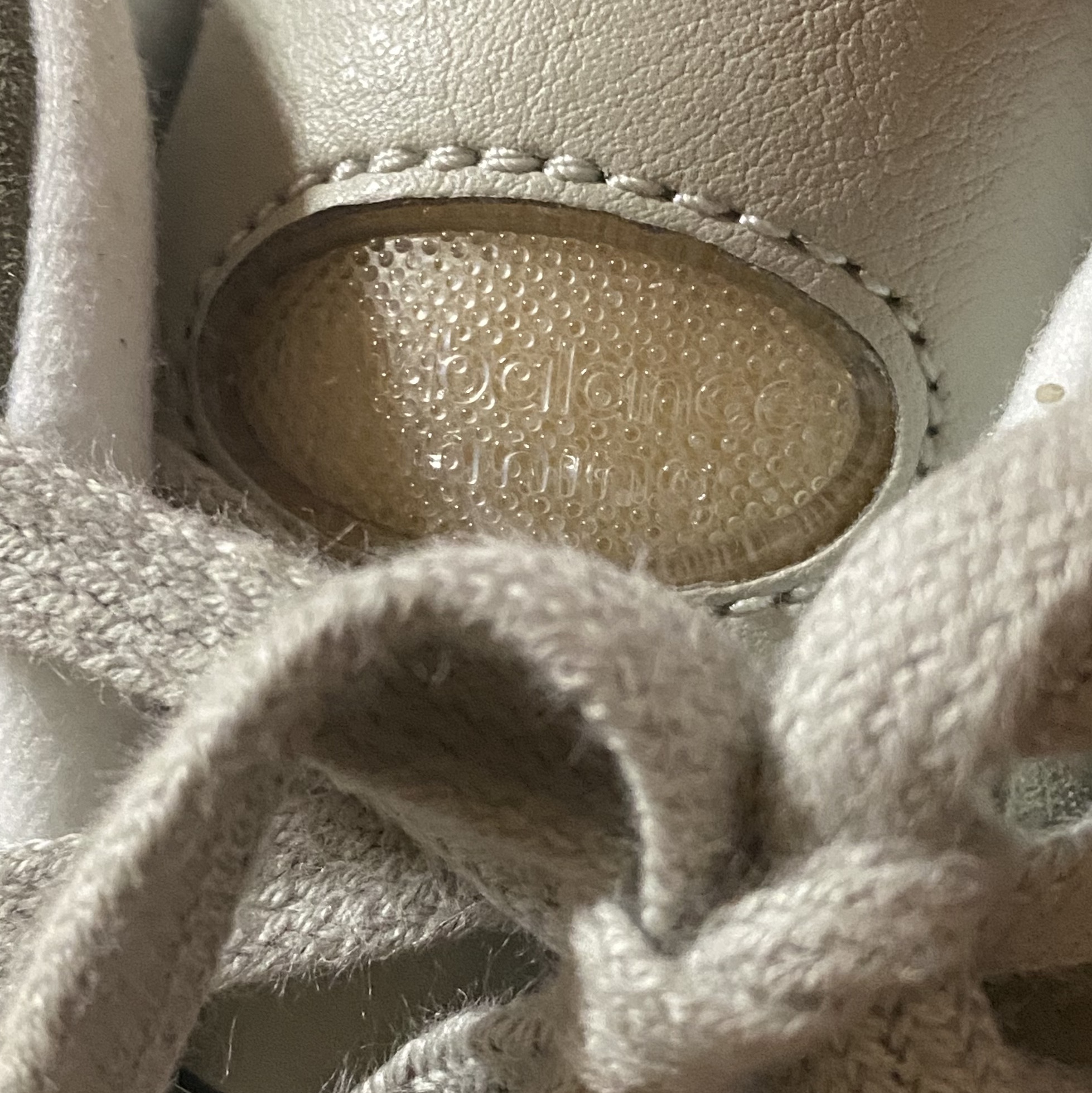 New Balance 2002R Protection Pack Mirage Grey, (W) Nike NRG Solo Swoosh Fleece Pants Light Army - US/EU 착용 스타일 - 4