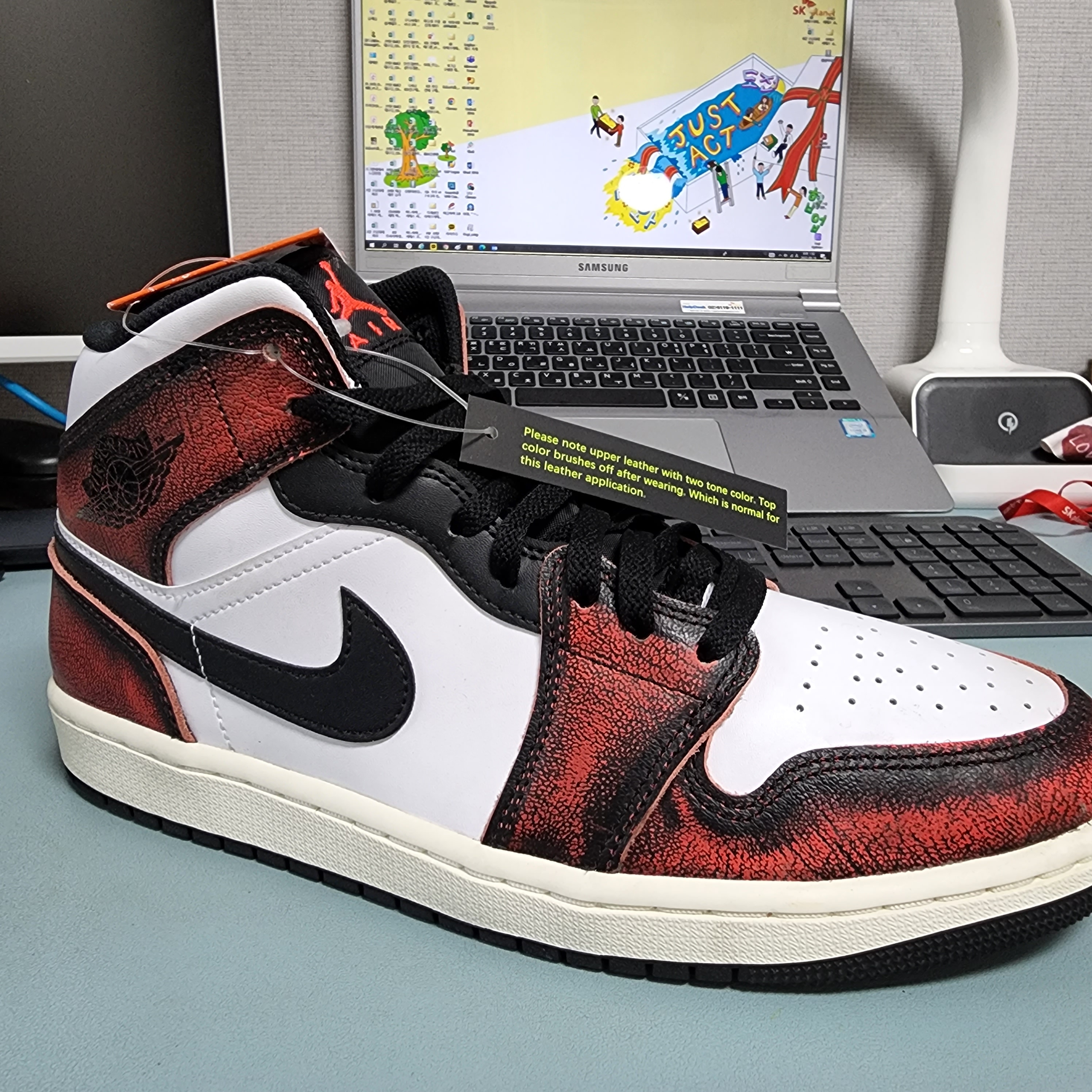Jordan 1 Mid SE Infrared 23 착용 스타일 - 2