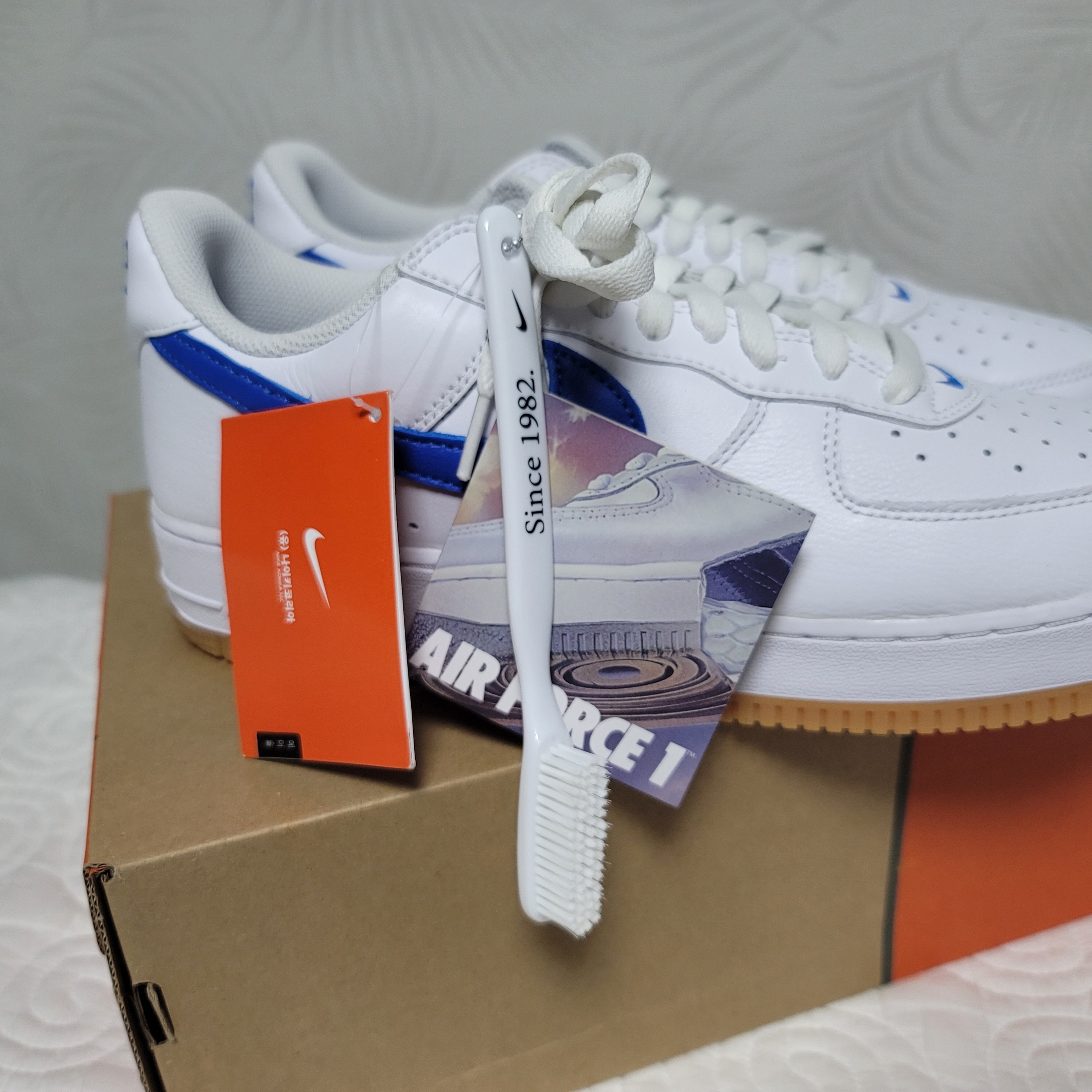 Nike Air Force 1 Low Retro Color of the Month Varsity Royal 착용 스타일 - 5