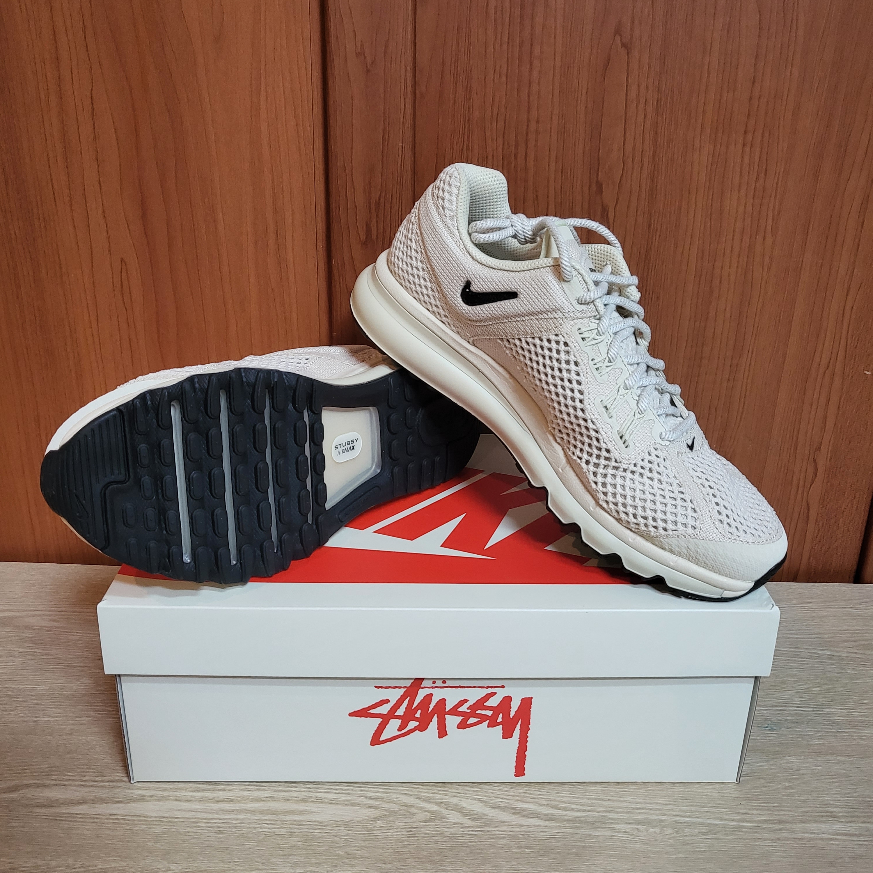 Nike x Stussy Air Max 2013 Fossil 착용 스타일