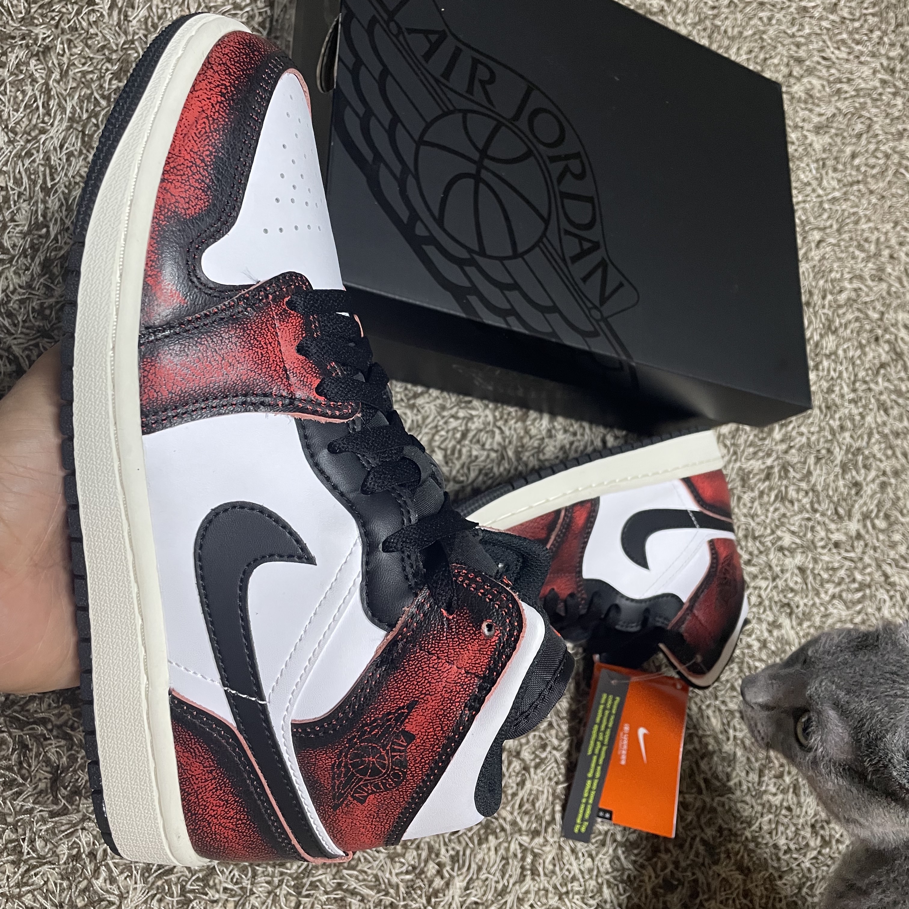 Jordan 1 Mid SE Infrared 23 착용 스타일 - 1