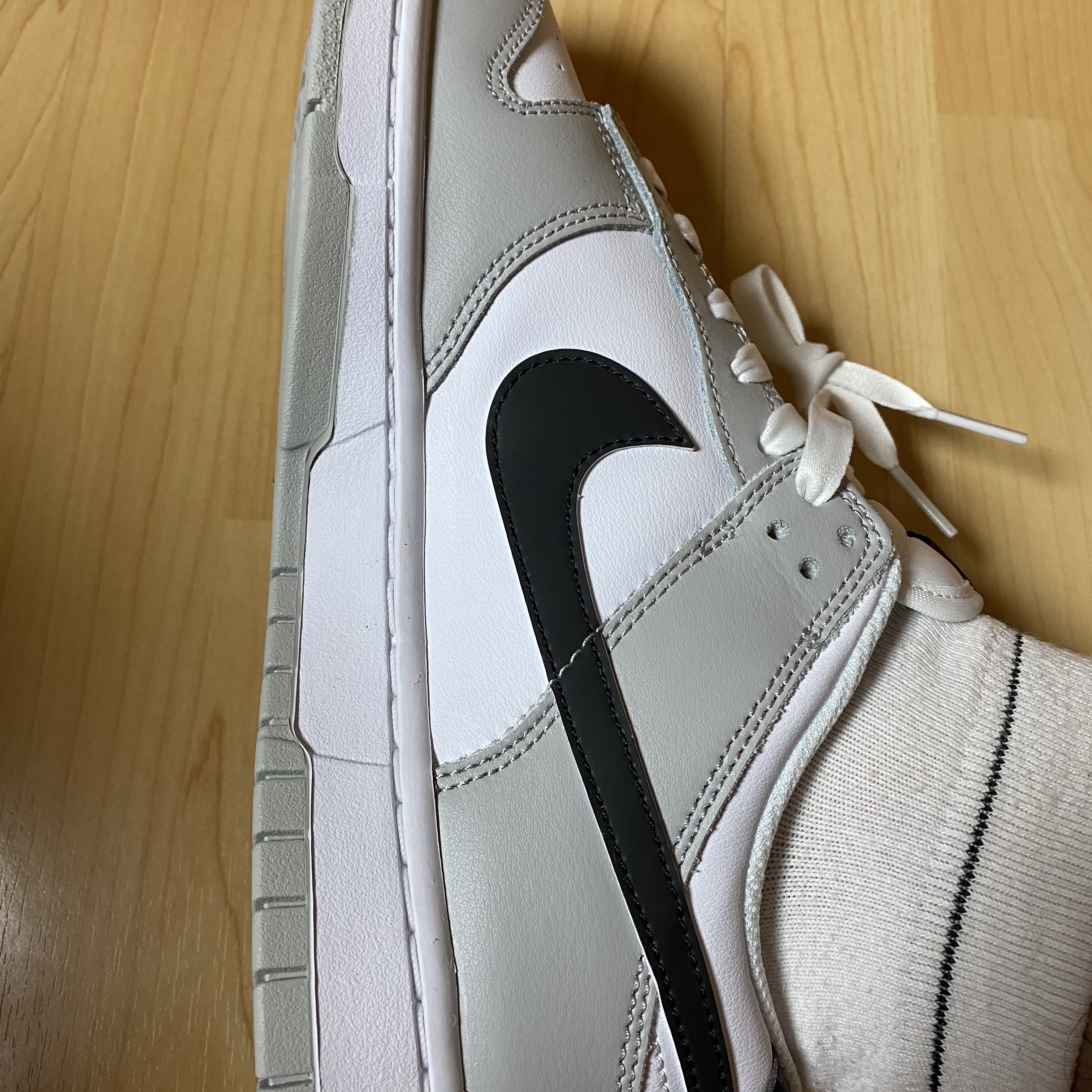Nike Dunk Low Retro SE Jackpot Grey Fog 착용 스타일 - 2
