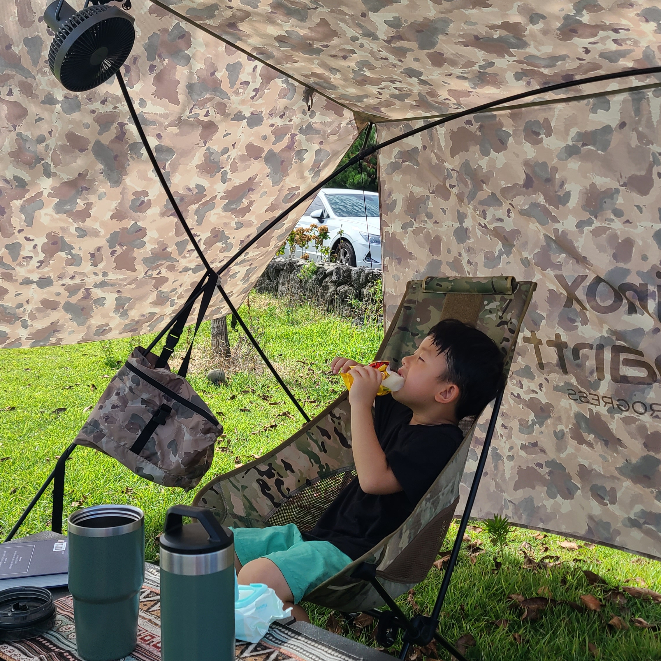 Helinox x Carhartt WIP Royal Box Shade Camo Tide 착용 스타일 - 5