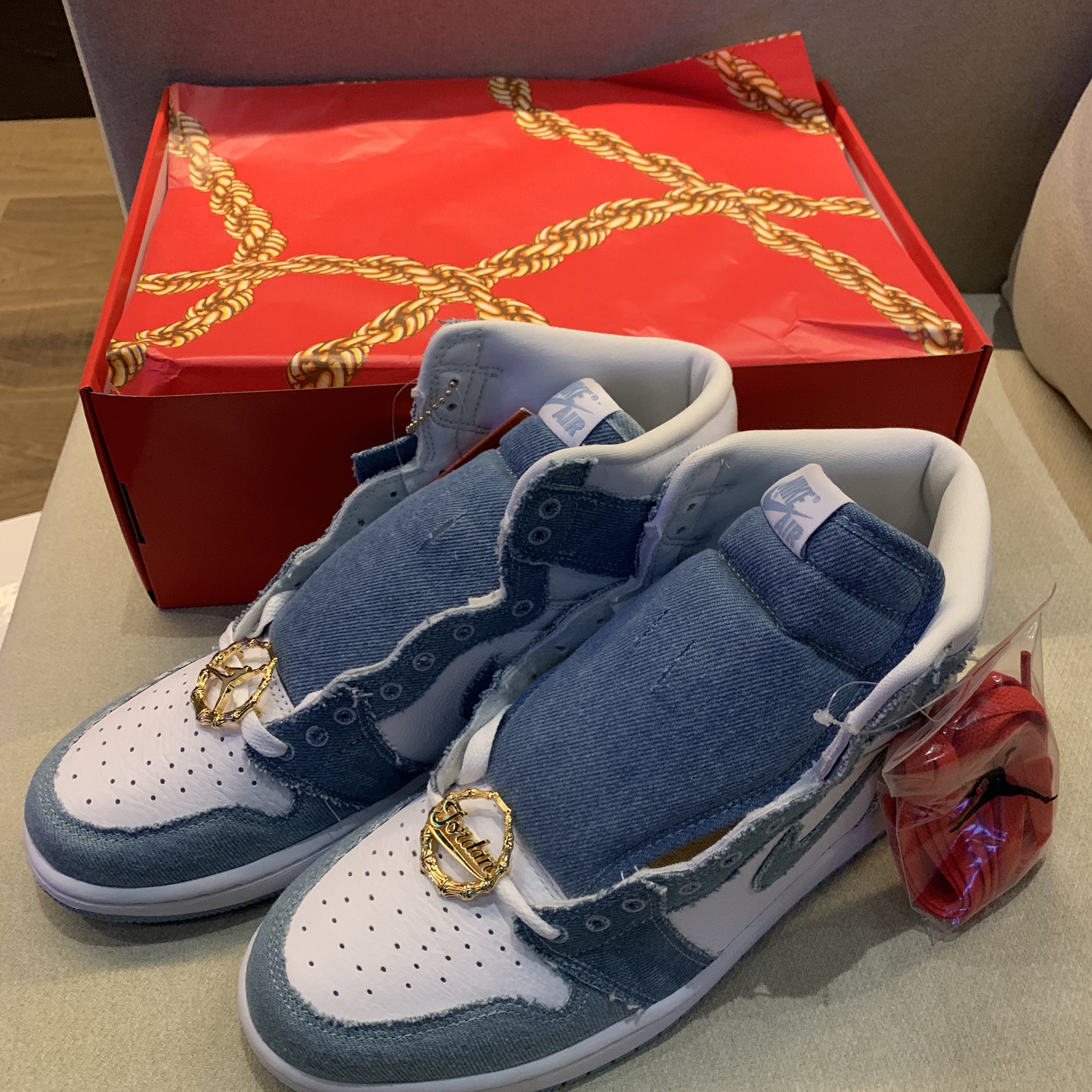 (W) Jordan 1 Retro High OG Denim 착용 스타일
