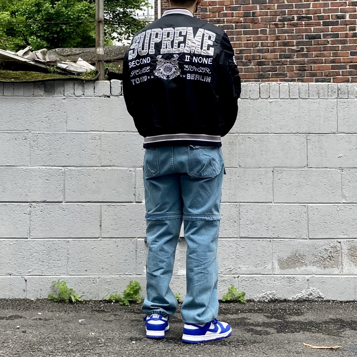 Supreme Second To None MA-1 Jacket Black - 22SS, Vans Authentic 44 DX Anaheim Factory Racing Red 착용 스타일 - 2