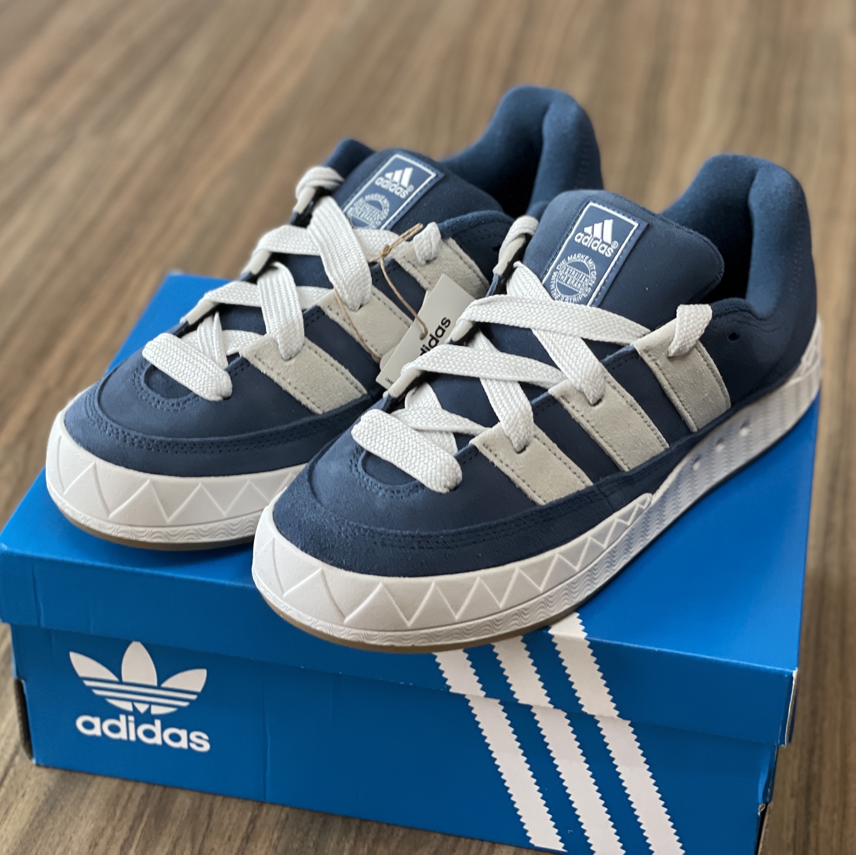 Adidas Adimatic Night Marin 착용 스타일 - 1
