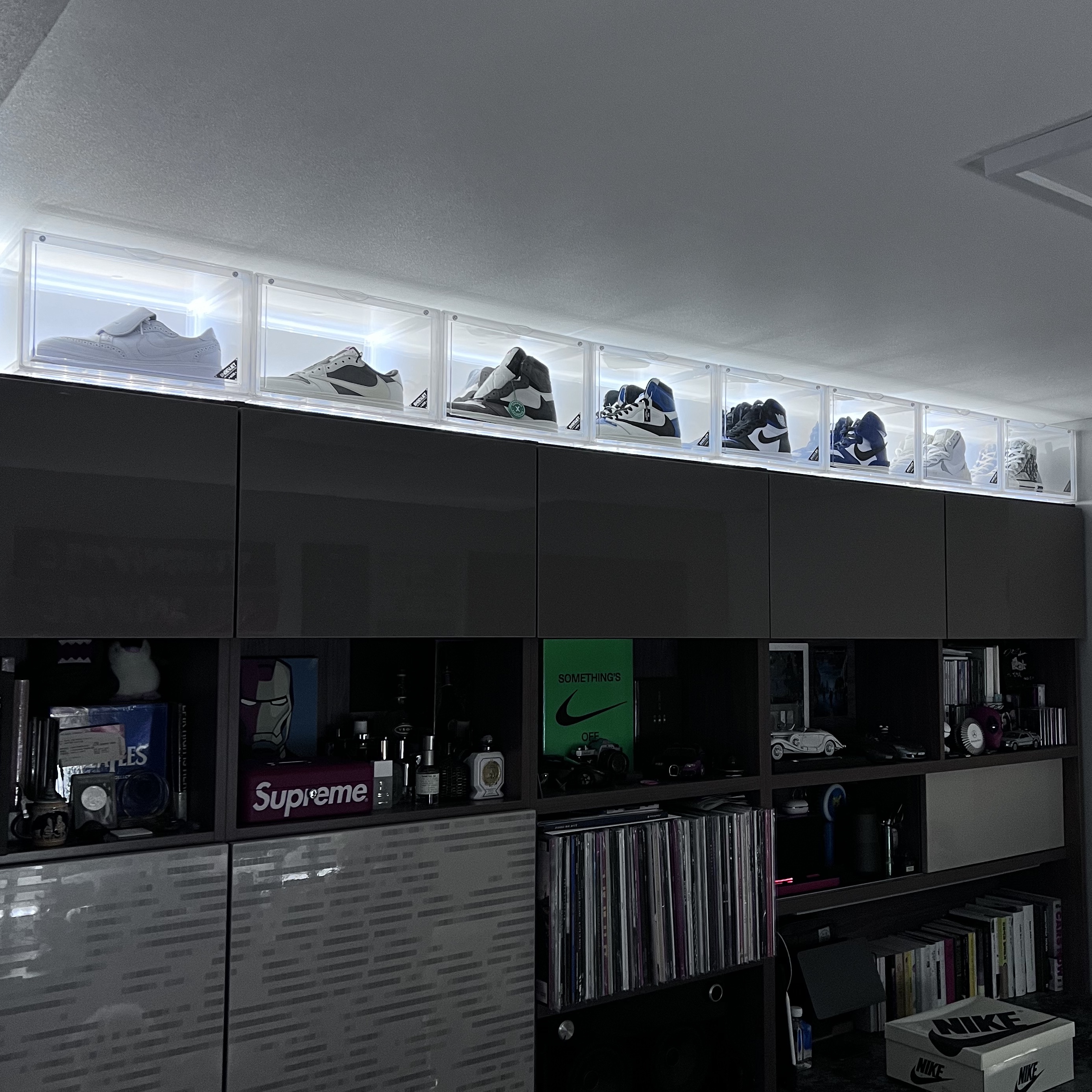 Nike x Peaceminusone Kwondo1 White, Jordan 1 x Travis Scott Retro High OG SP Mocha 착용 스타일 - 3
