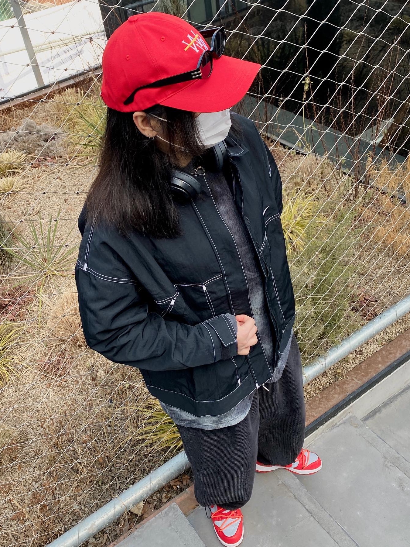 Nike x Off-White Dunk Low University Red 착용 스타일