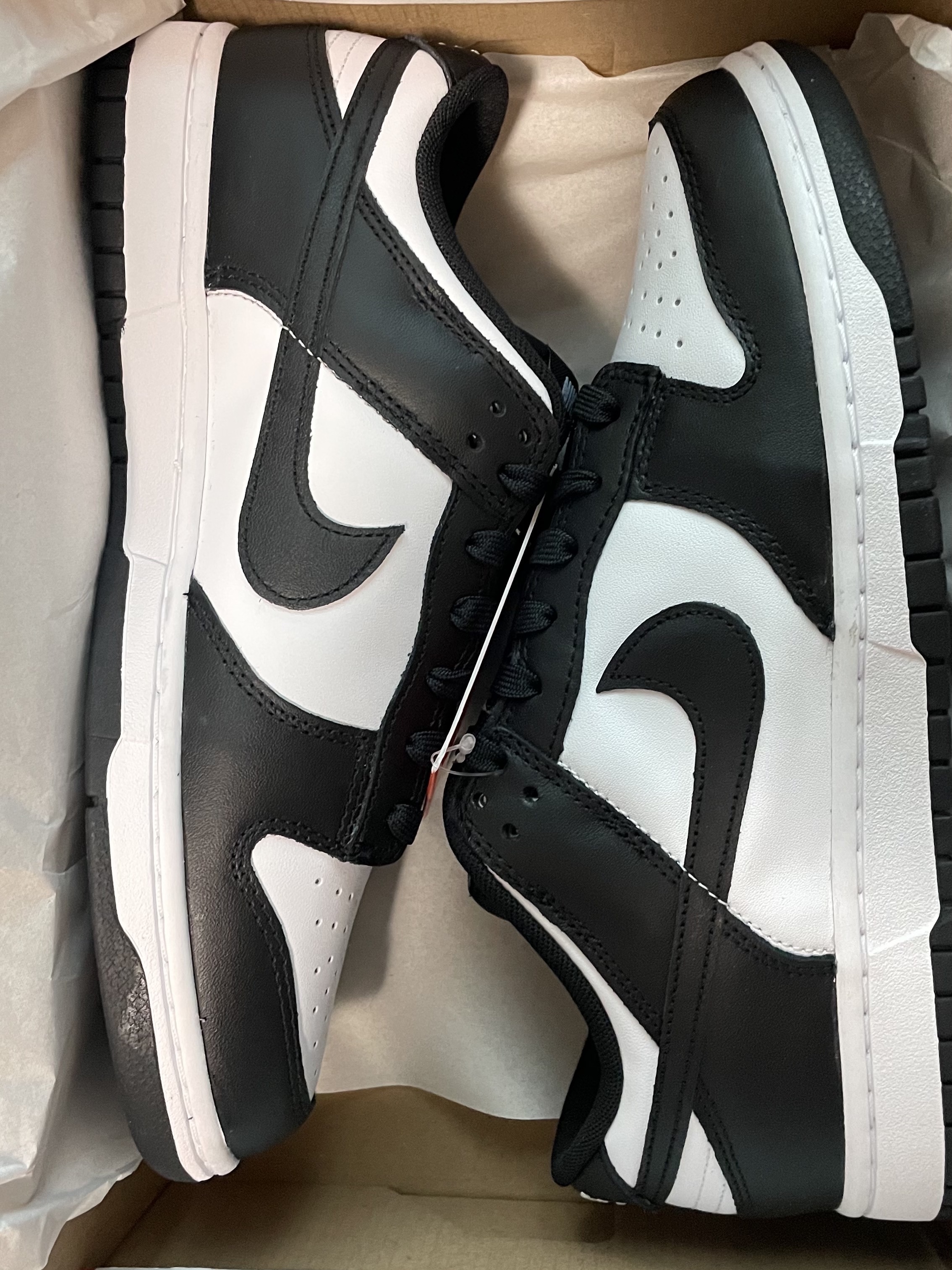 Nike Dunk Low Retro Black 착용 스타일