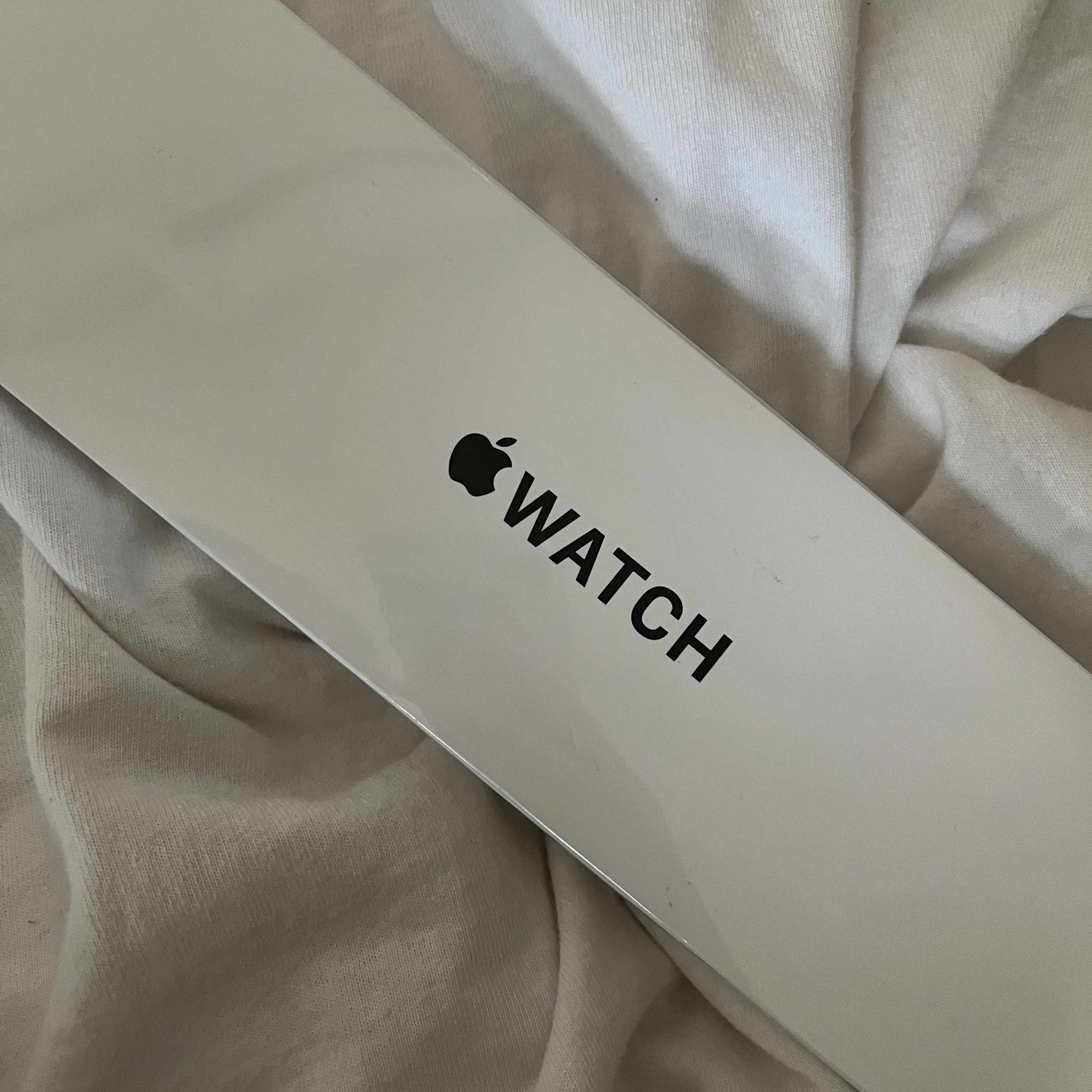 Apple Watch SE 40mm GPS Space Gray Aluminum Case with Sport Band Midnight (Korean Ver.) 착용 스타일