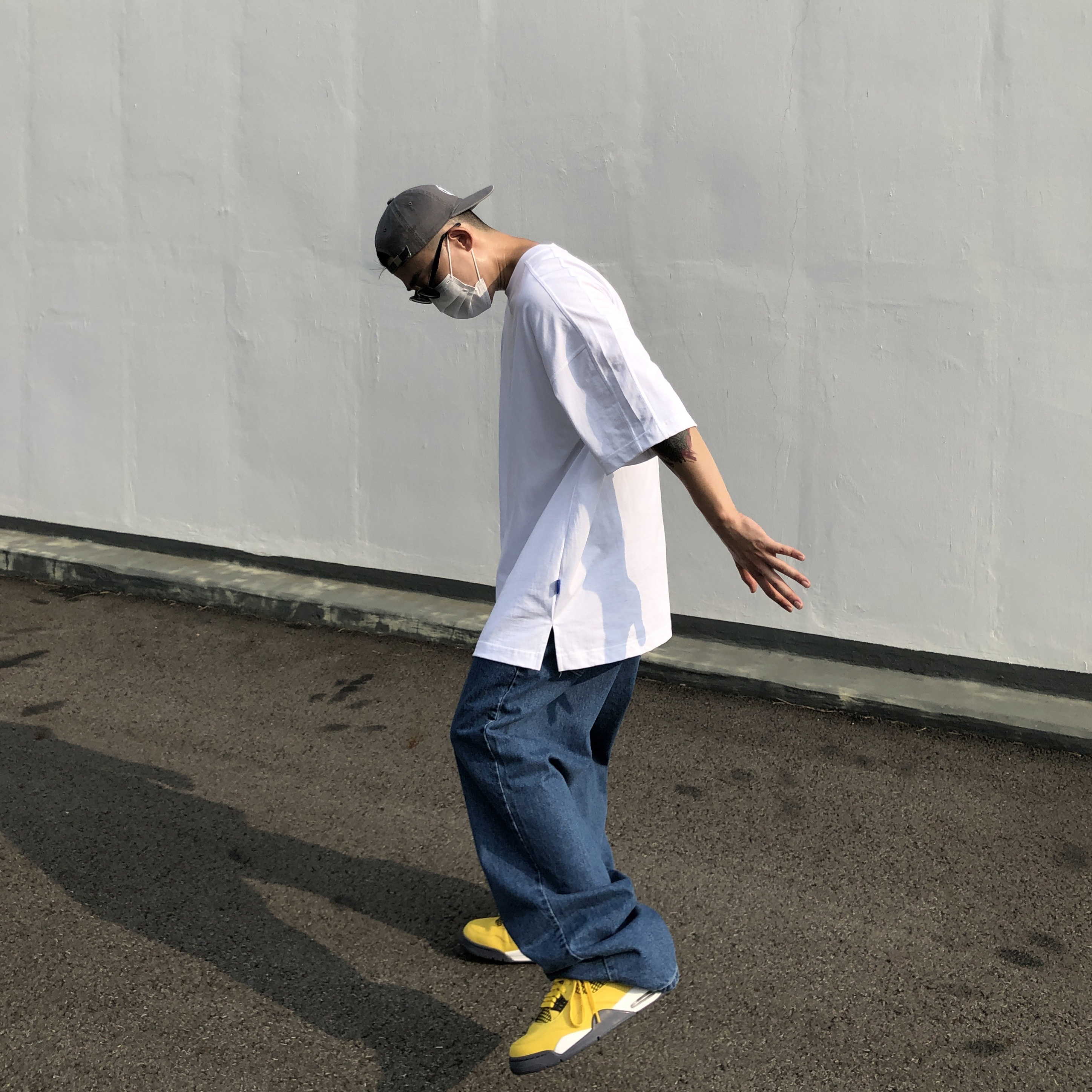 Jordan 4 Retro Tour Yellow 착용 스타일 - 5
