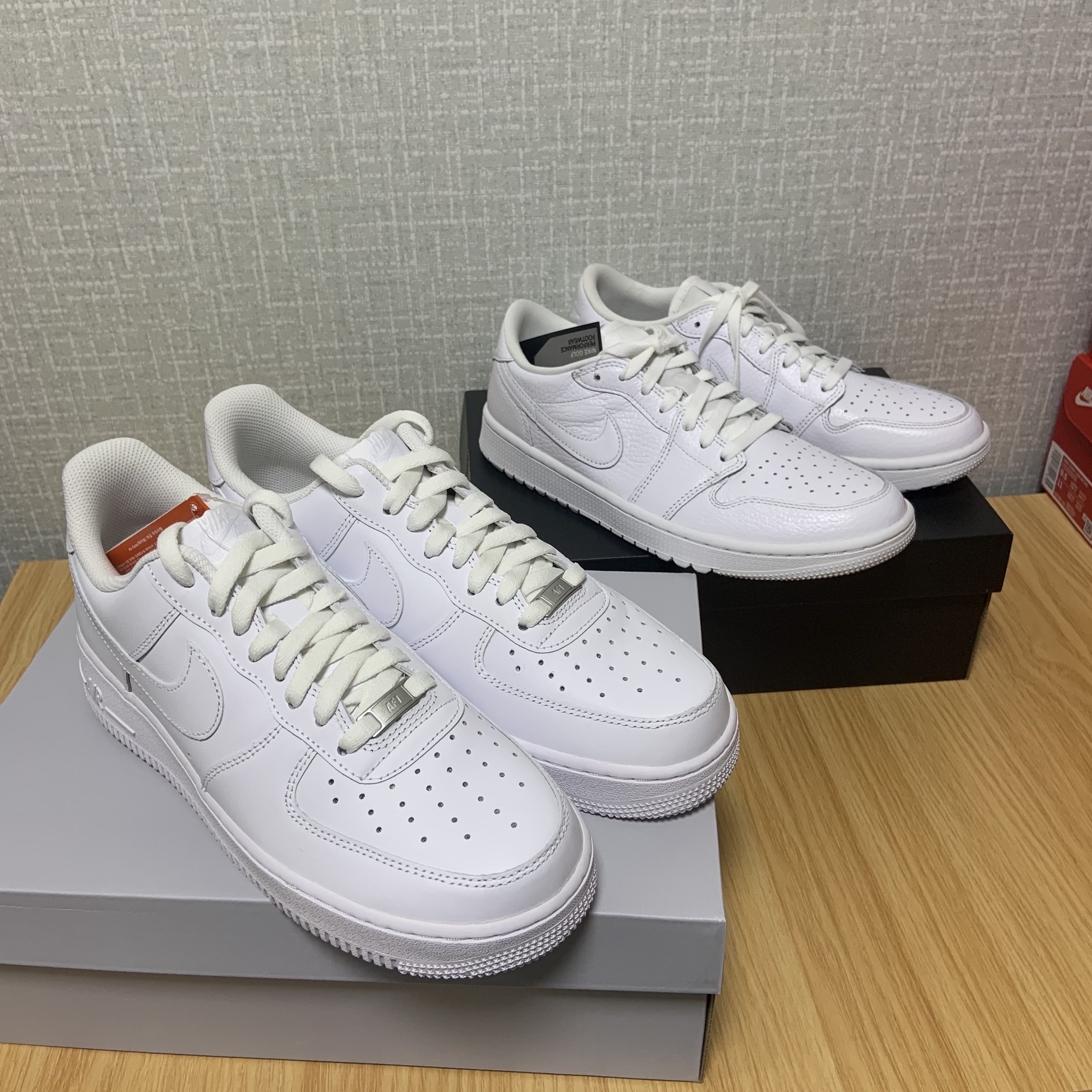 Nike Air Force 1 '07 Low White, Jordan 1 Low Golf Triple White 착용 스타일