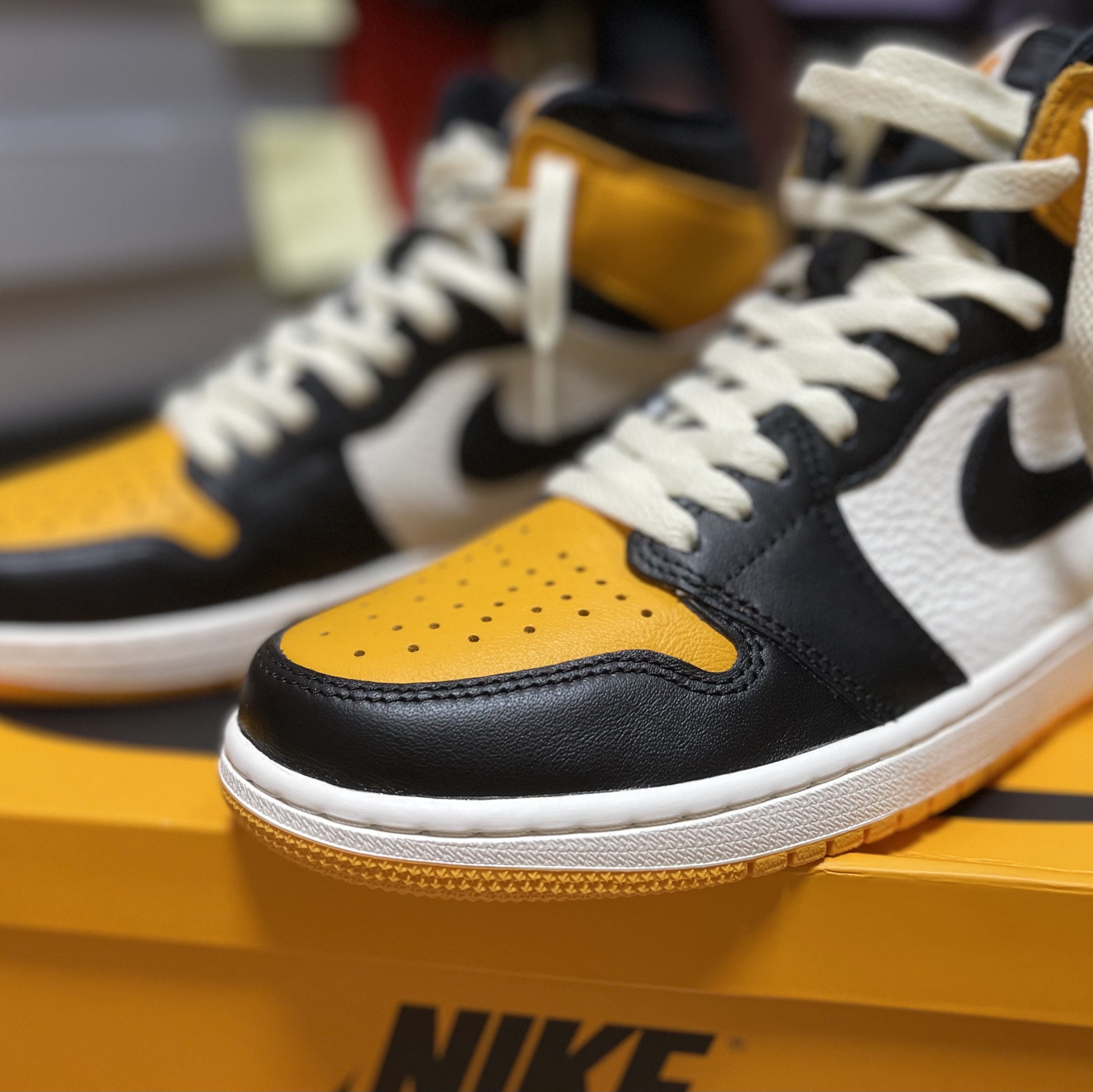 Jordan 1 Retro High OG Taxi 착용 스타일 - 1