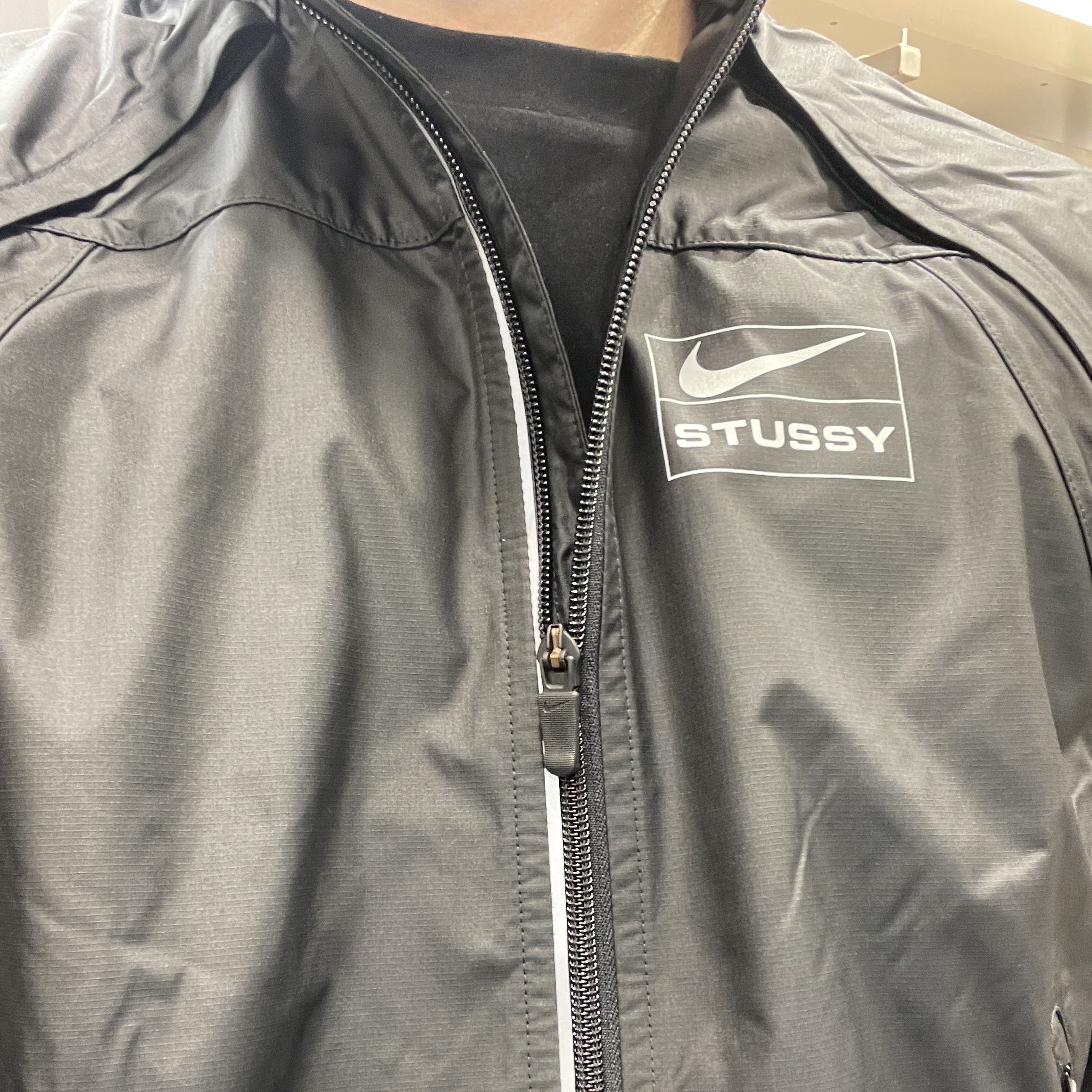 Nike x Stussy NRG FL Storm-Fit Jacket Black (DO5304-010) 착용 스타일