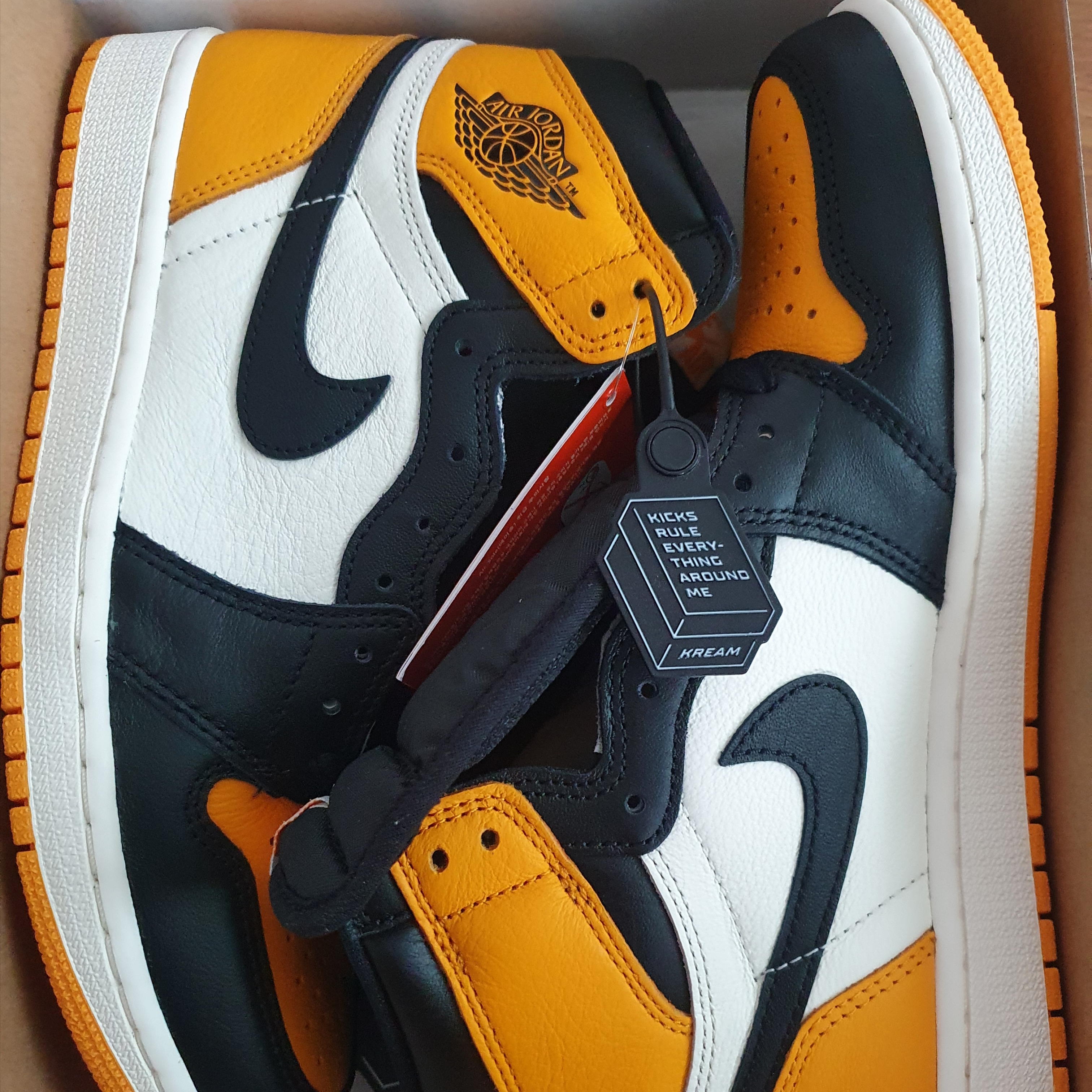 Jordan 1 Retro High OG Taxi 착용 스타일