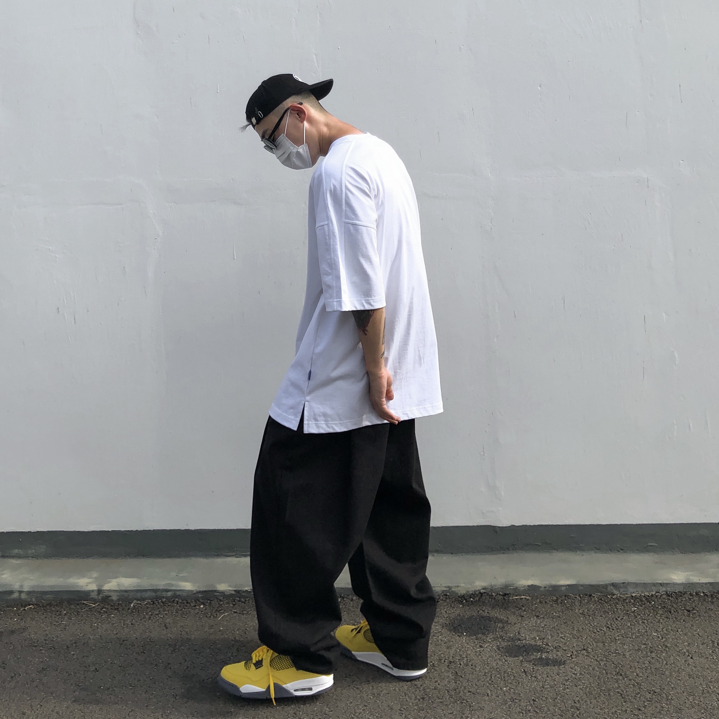 Jordan 4 Retro Tour Yellow 착용 스타일 - 2