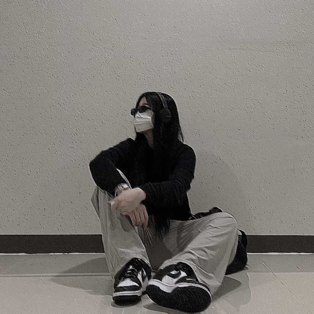 Nike Dunk Low Retro Black 착용 스타일