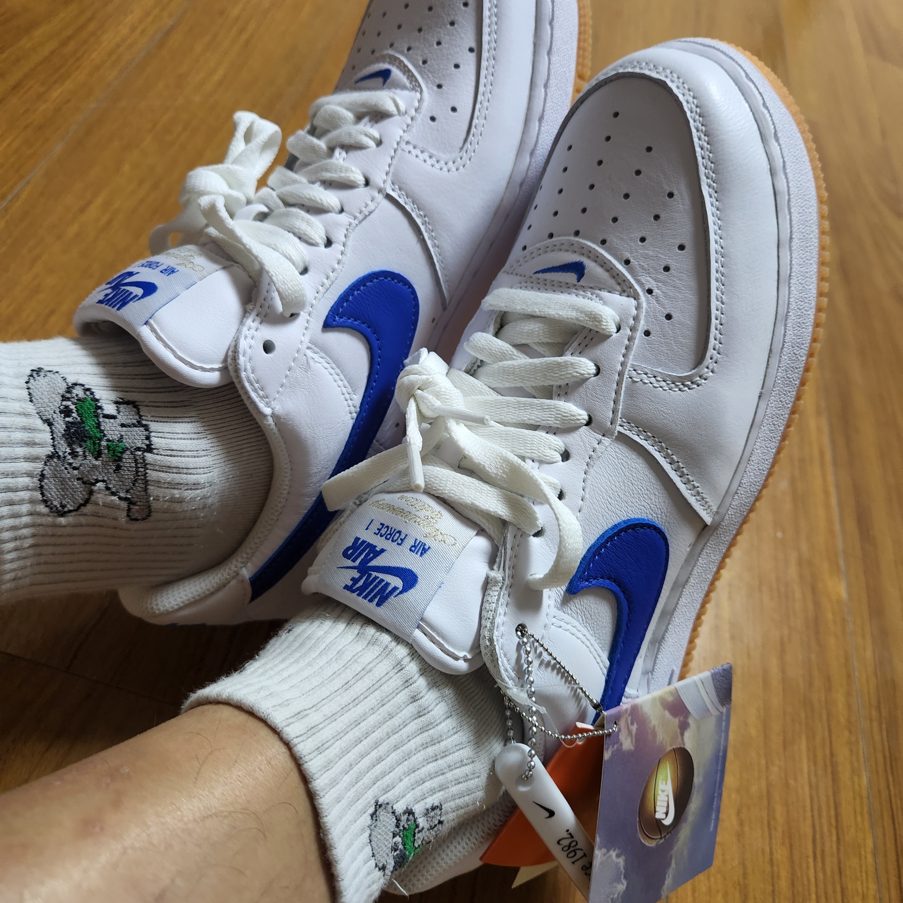 Nike Air Force 1 Low Retro Color of the Month Varsity Royal 착용 스타일