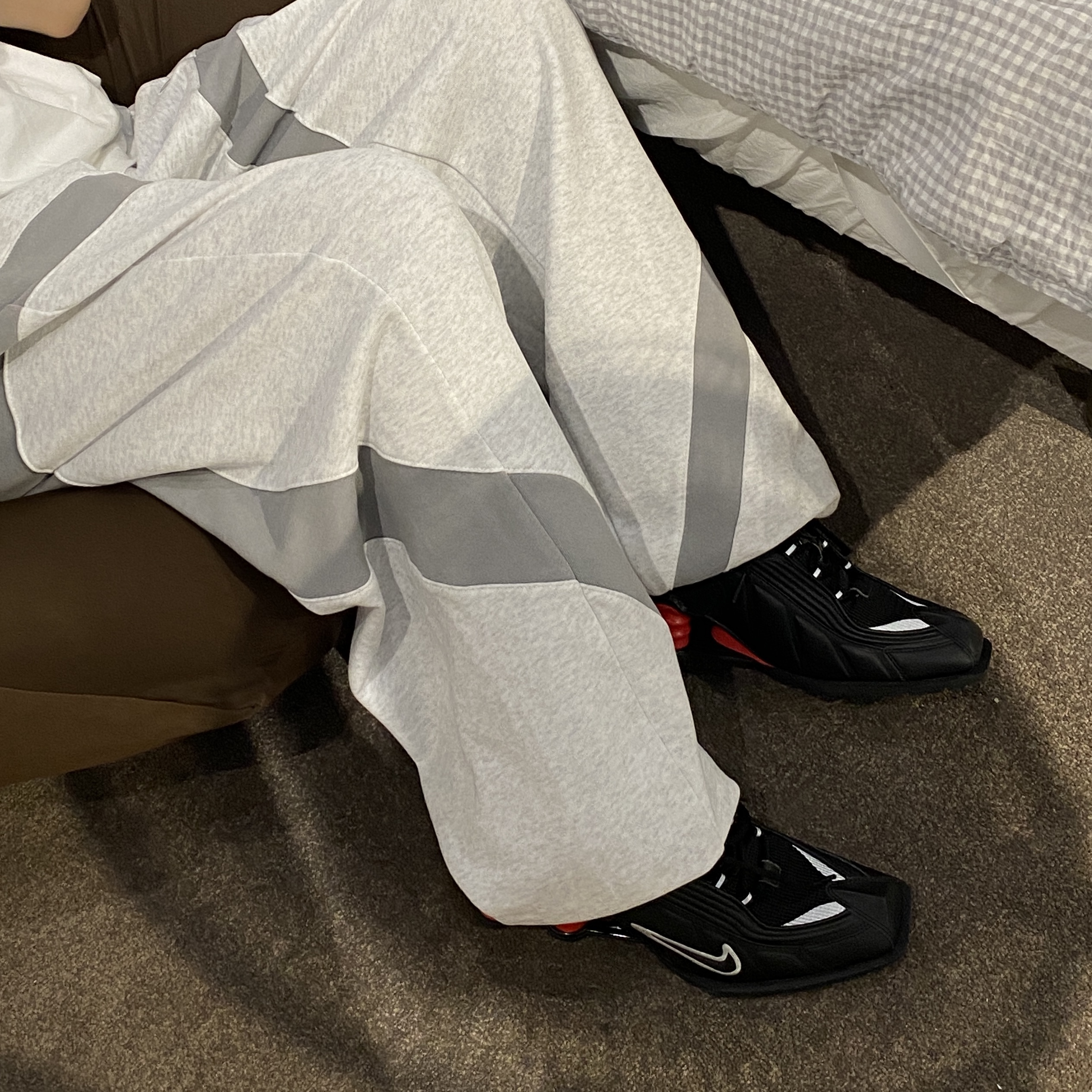 Nike x Martine Rose Shox MR4 Black 착용 스타일