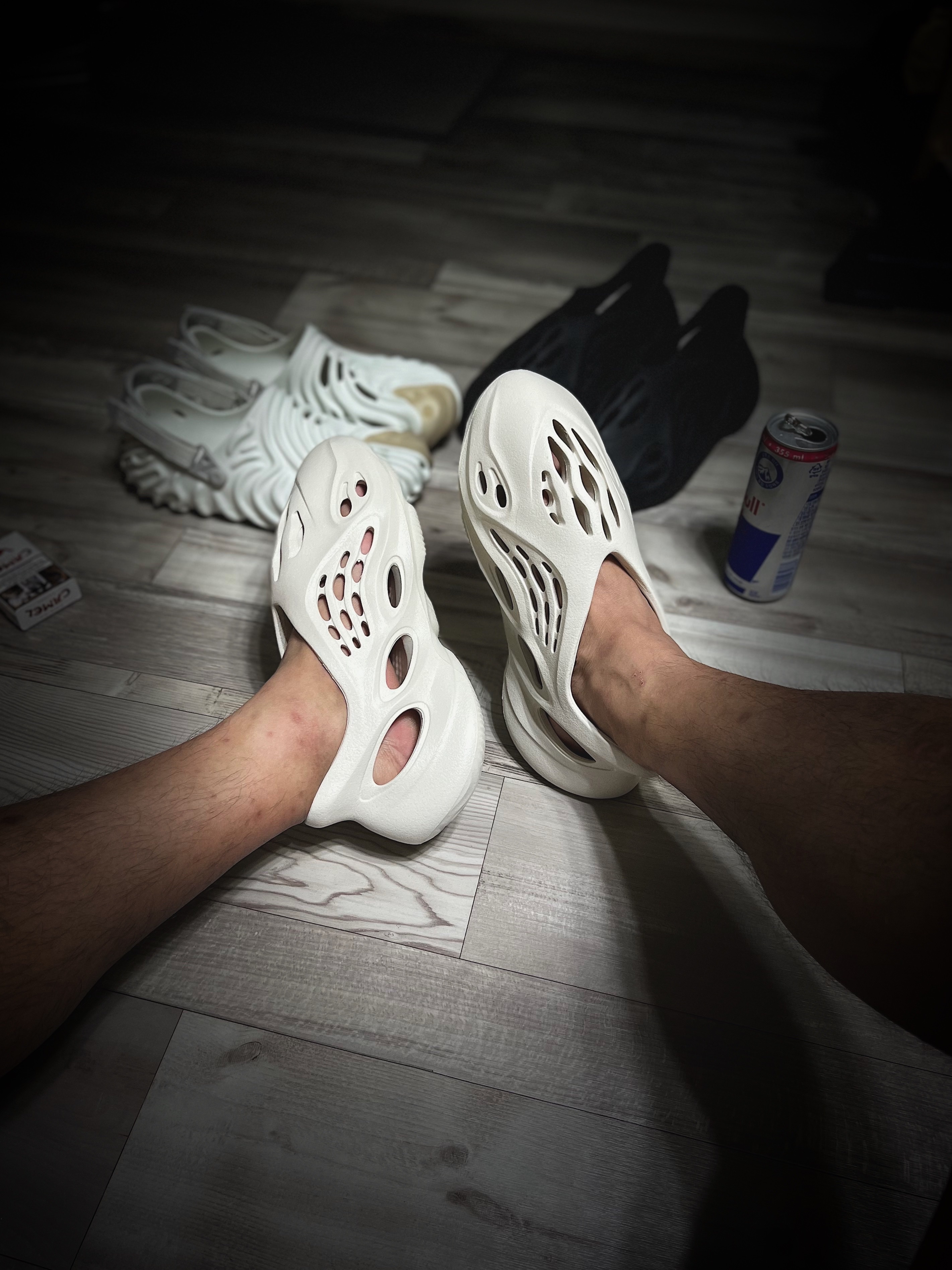 Adidas Yeezy Foam RNNR Onyx, Adidas Yeezy Foam RNNR Ararat 착용 스타일 - 2