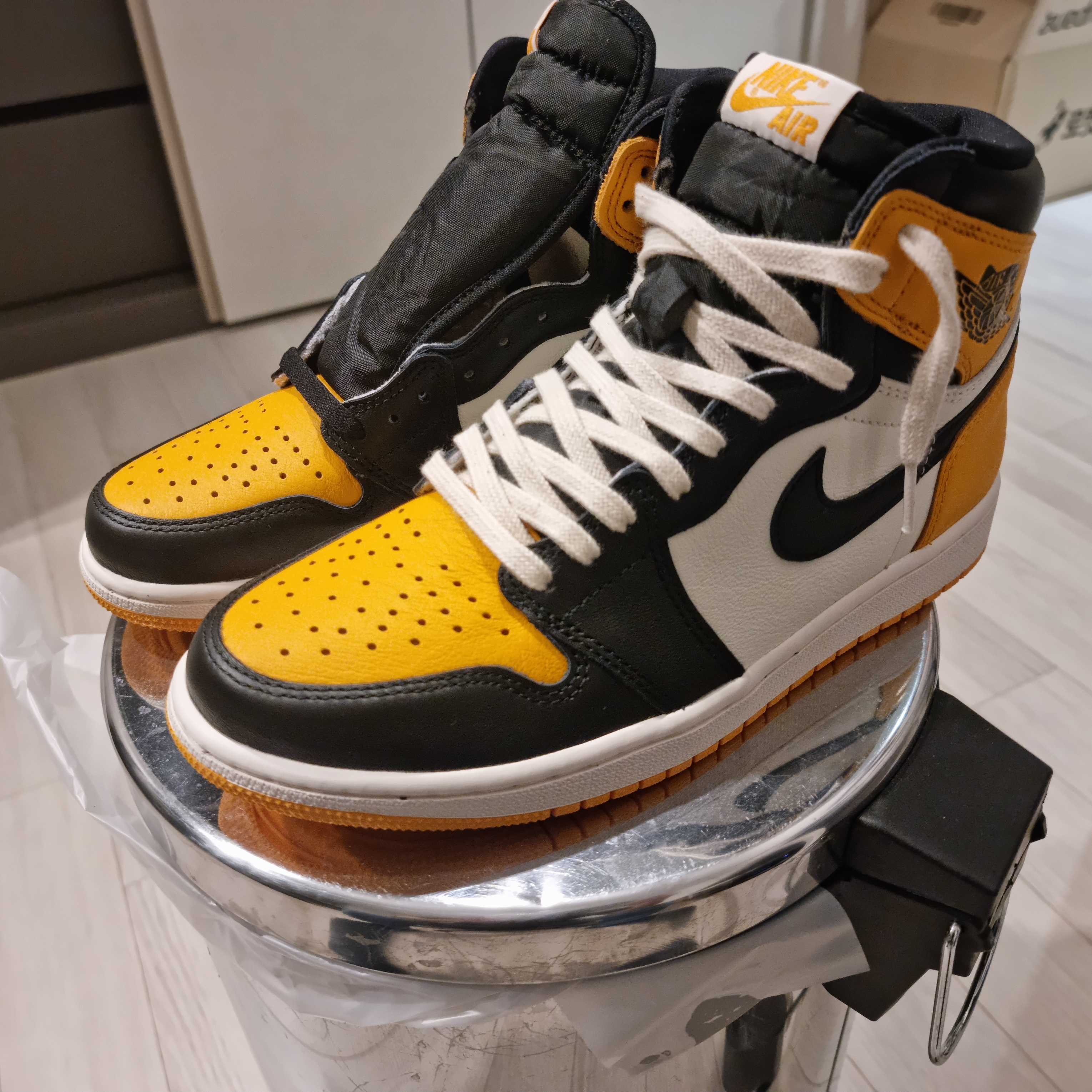 Jordan 1 Retro High OG Taxi 착용 스타일
