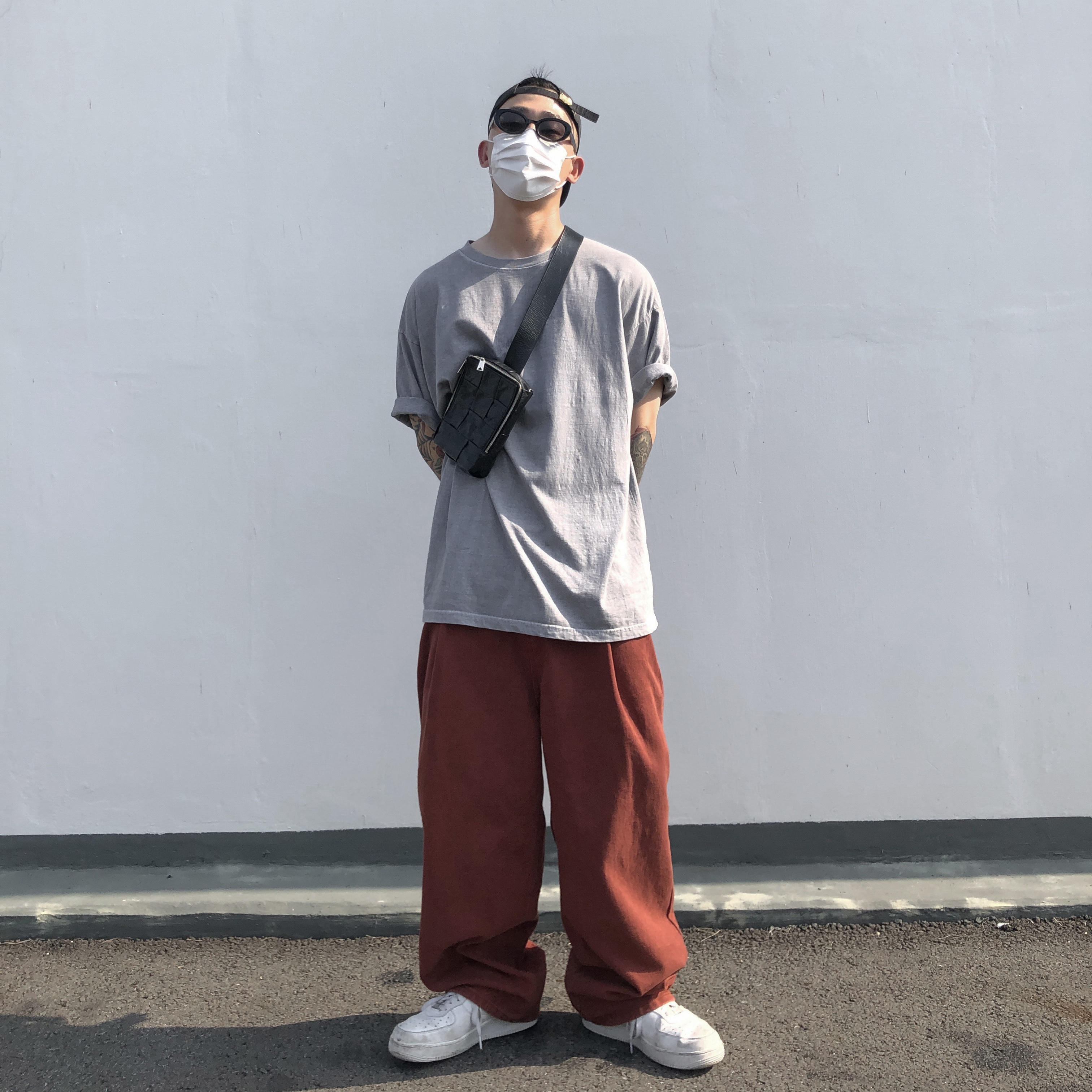 Nike Air Force 1 '07 Low White, Bottega Veneta Mini Sling Cassette Black 착용 스타일 - 1