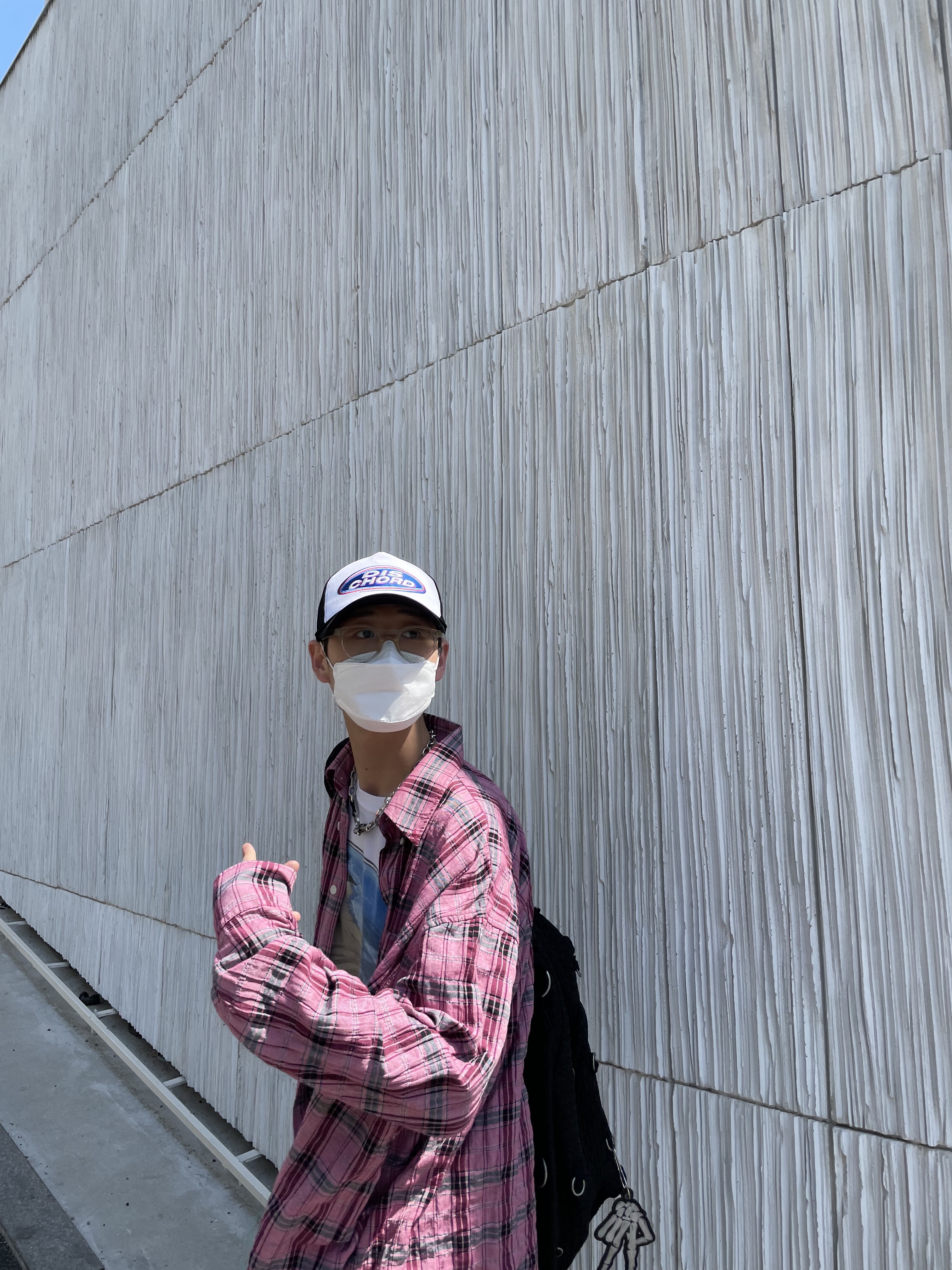 Our Legacy Borrowed BD Shirt Cerise Memory Check 착용 스타일 - 4