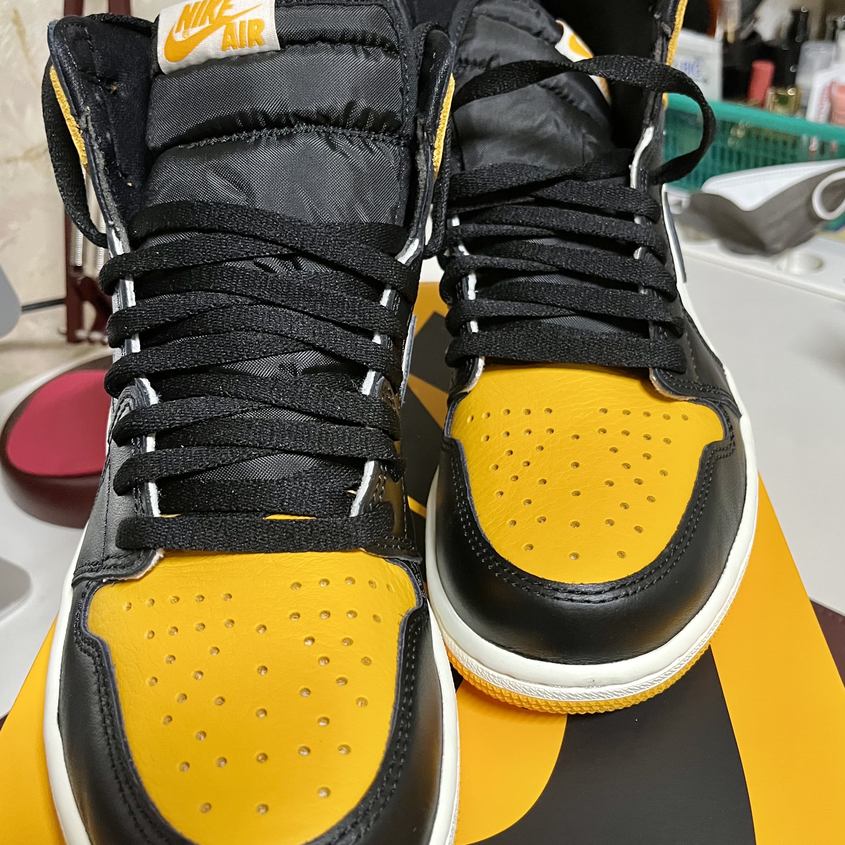 Jordan 1 Retro High OG Taxi 착용 스타일 - 1