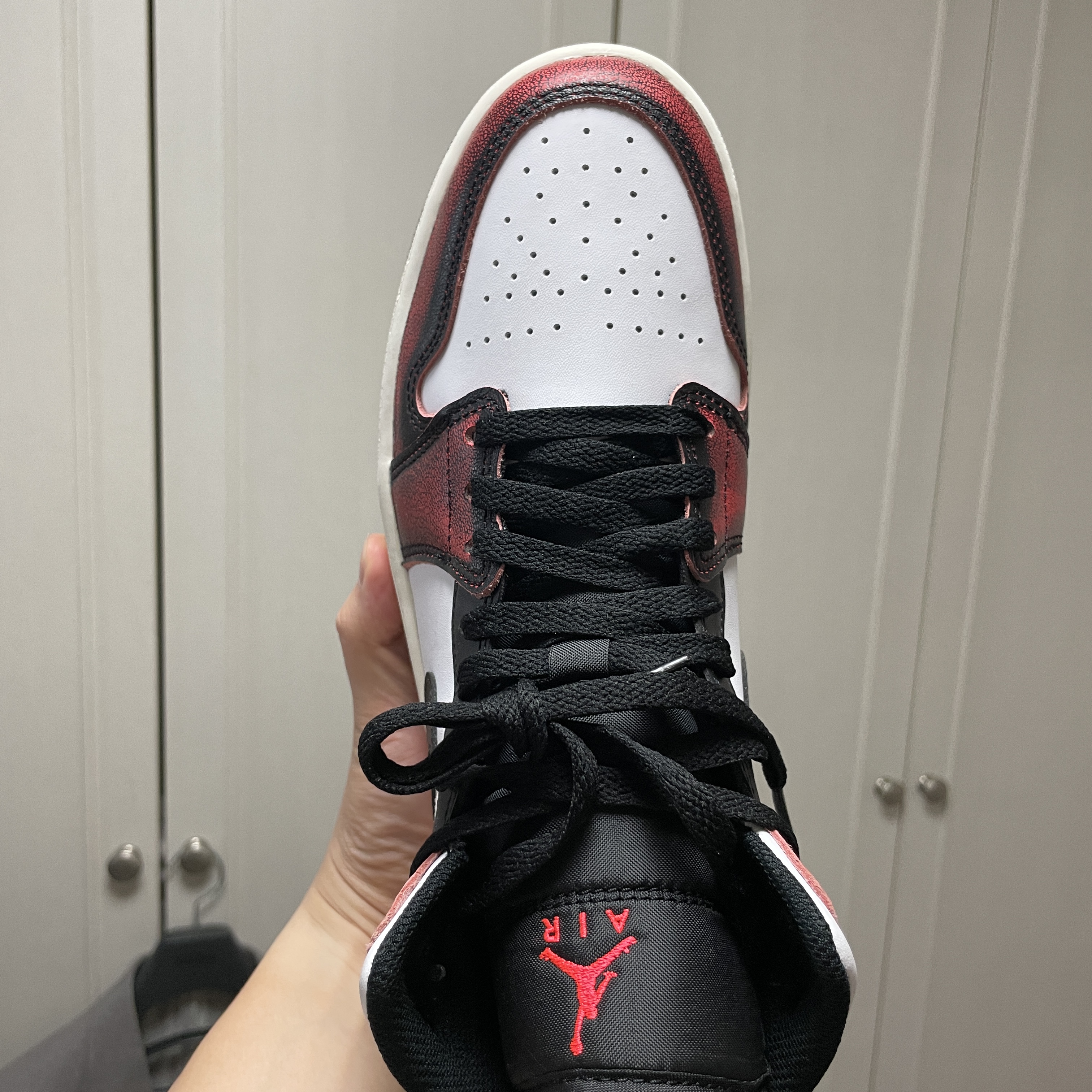 Jordan 1 Mid SE Infrared 23 착용 스타일 - 2