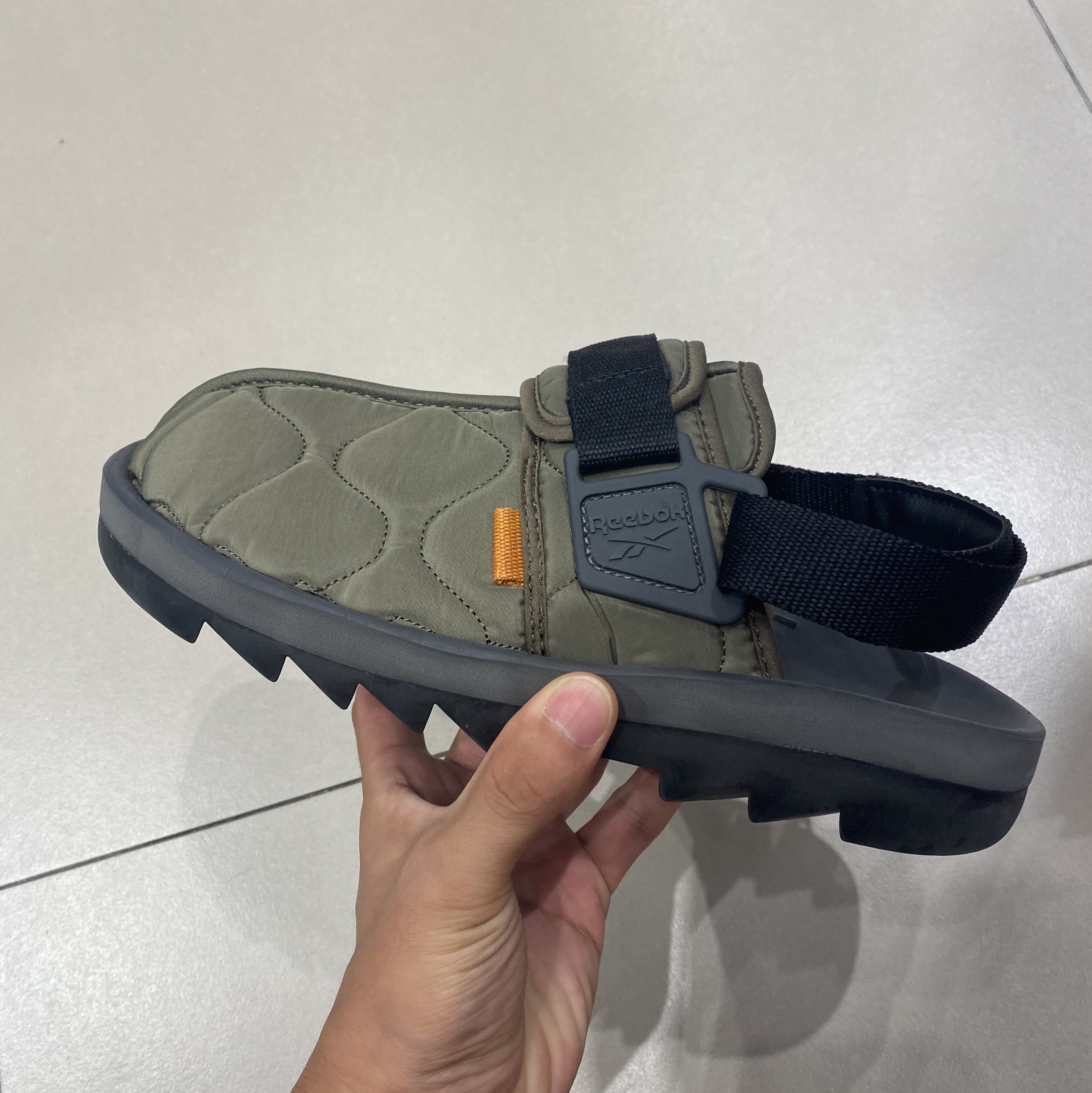 Reebok Beatnik Classic Hunter Green 착용 스타일
