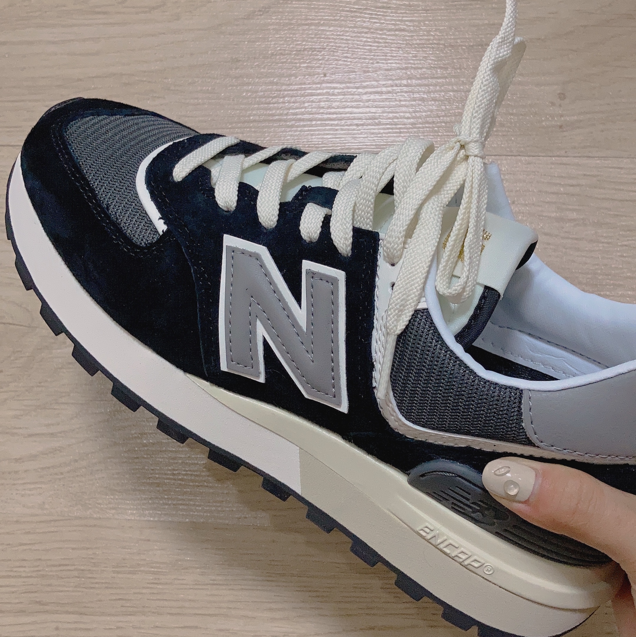 New Balance 574 Legacy Black 착용 스타일 - 1