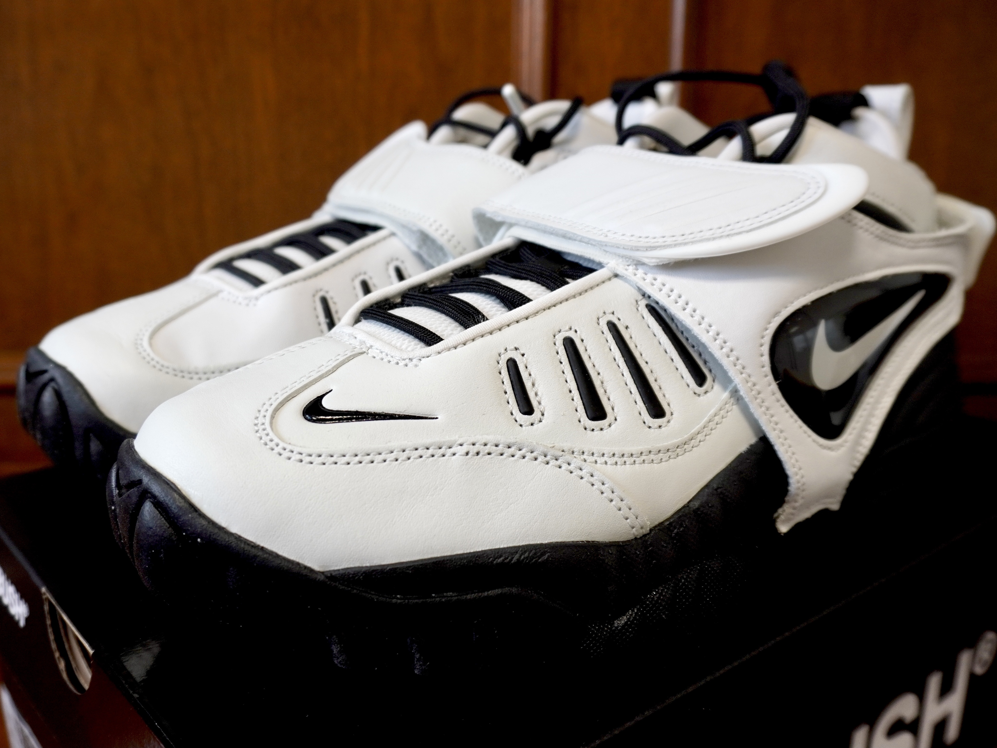 Nike x Ambush Air Adjust Force SP Summit White and Black 착용 스타일 - 2