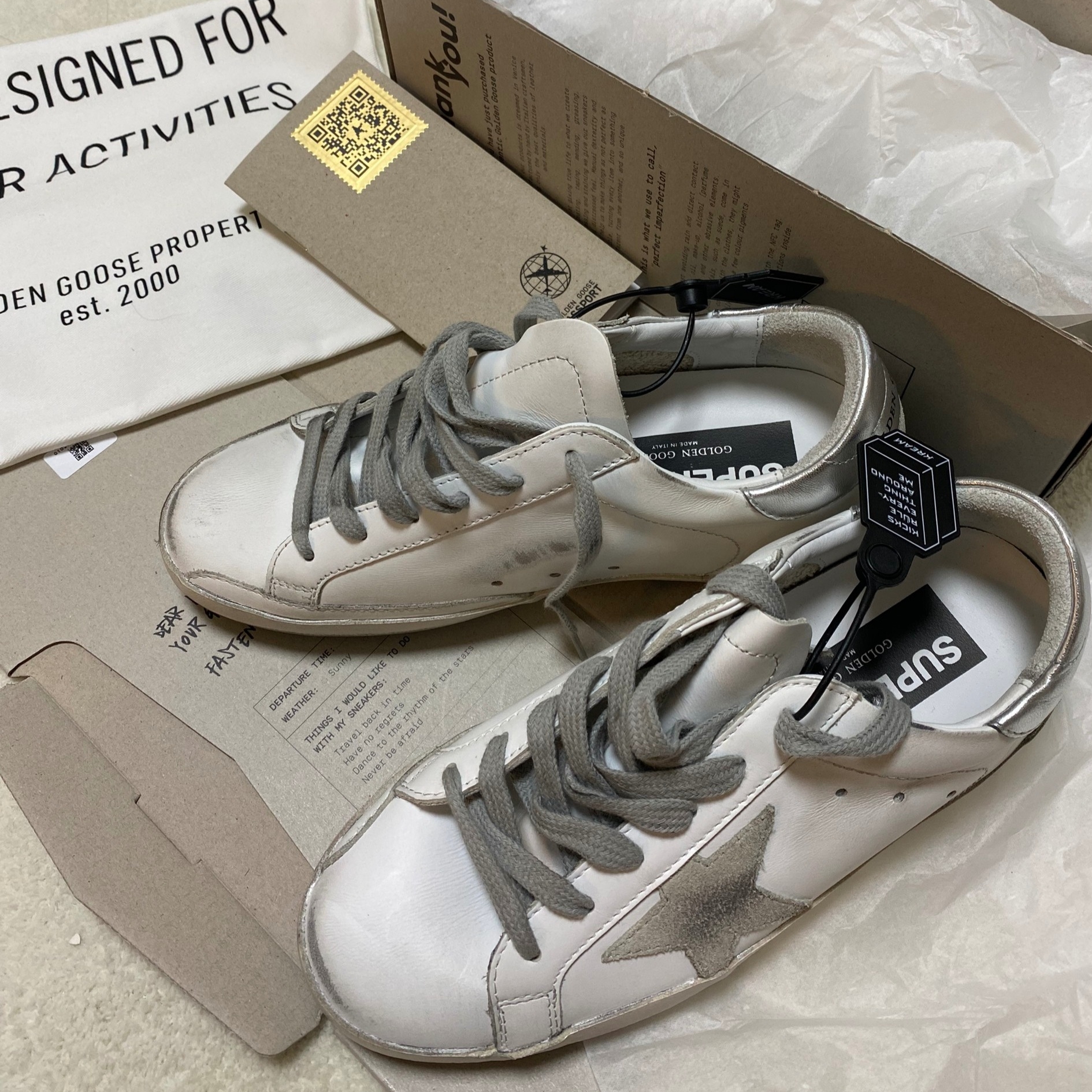(W) Golden Goose Superstar White Silver Heel Tab Sneakers 착용 스타일