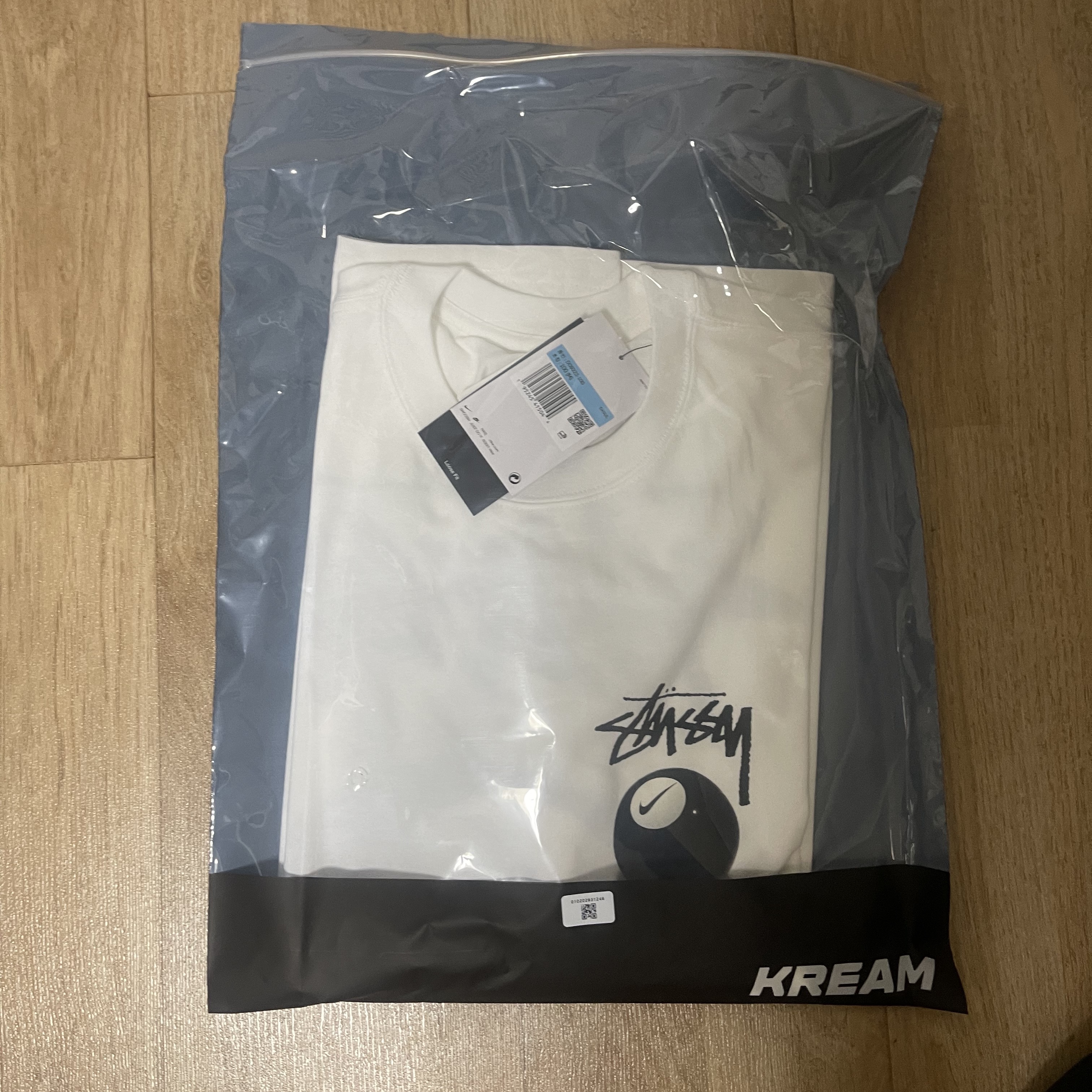 Nike x Stussy NRG FL SS 8 Ball T-Shirt White (DO9322-100) 착용 스타일