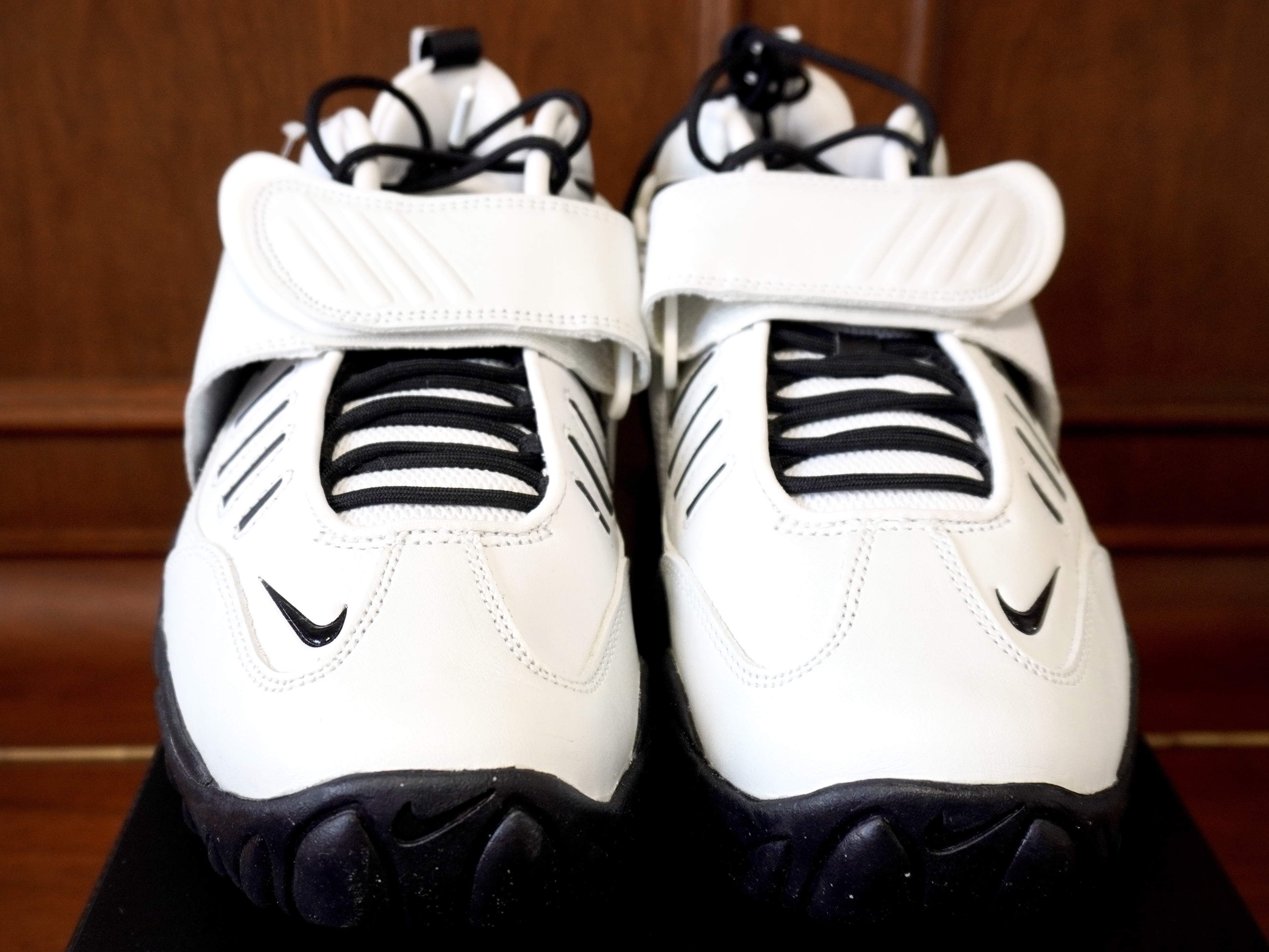 Nike x Ambush Air Adjust Force SP Summit White and Black 착용 스타일 - 3