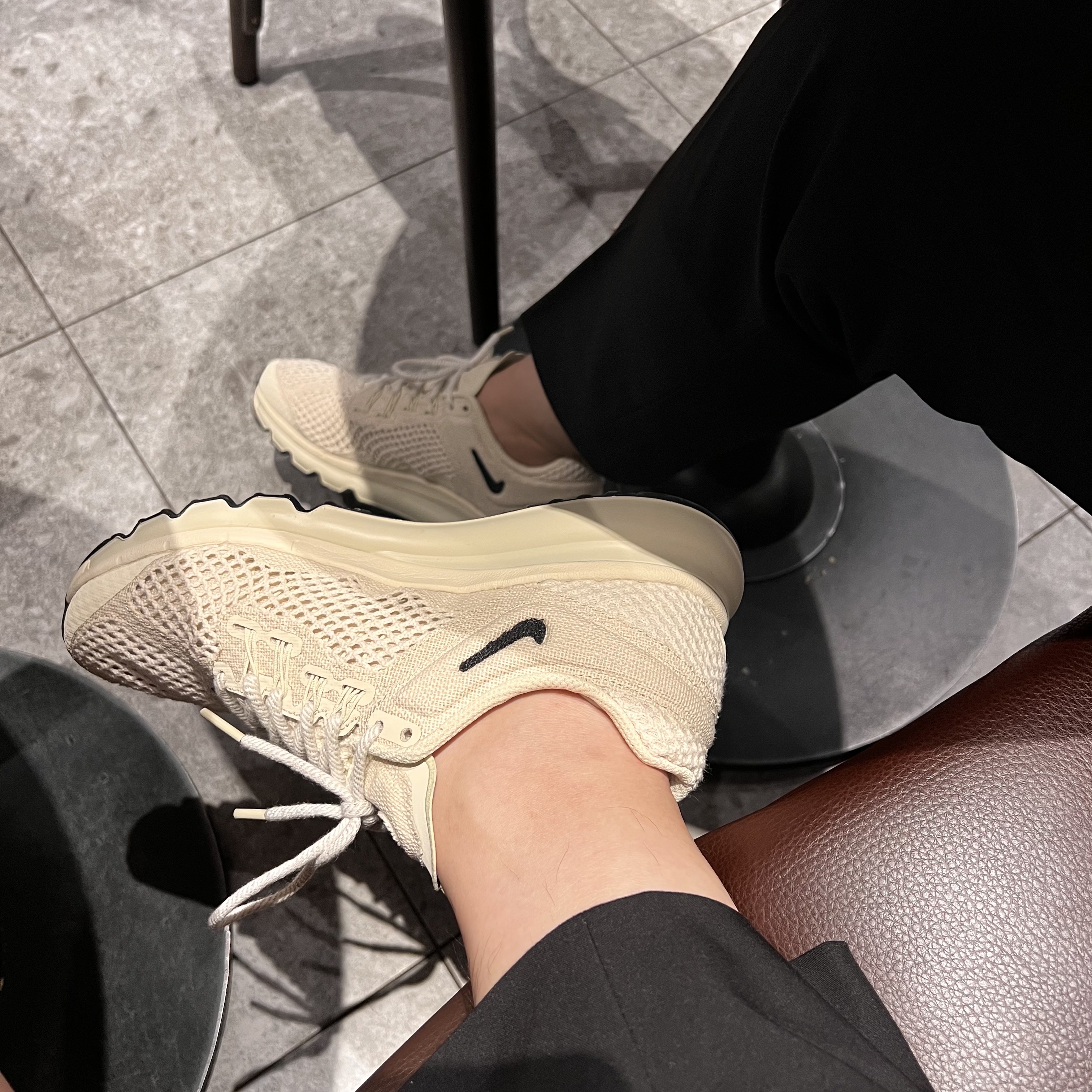 Nike x Stussy Air Max 2013 Fossil 착용 스타일